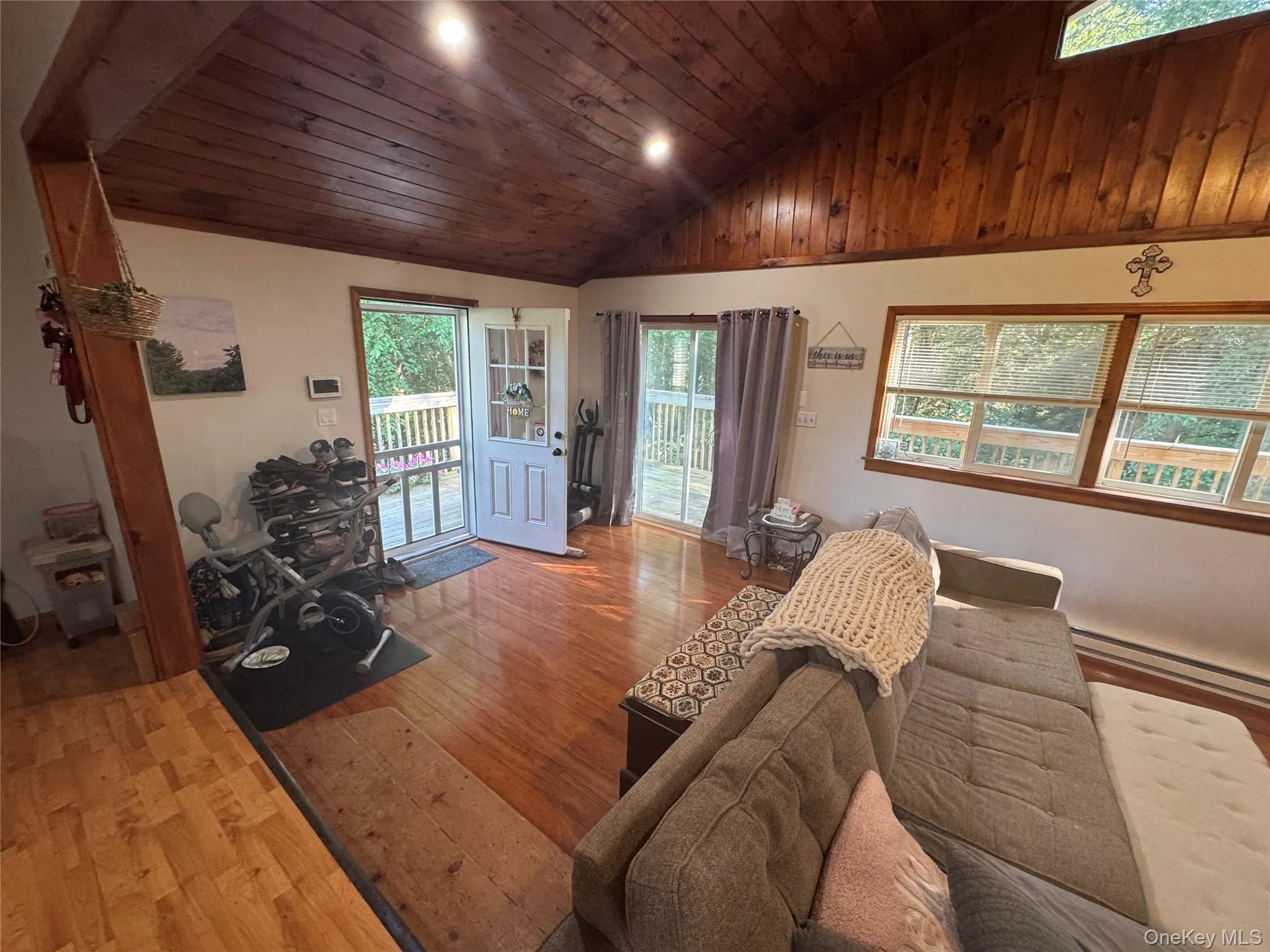 131 Ferndale Road, Liberty, NY, 2 Bedrooms Bedrooms, 5 Rooms Rooms,1 BathroomBathrooms,Residential,For Rent,Ferndale,0,1037754 131 Ferndale Road, Liberty, NY, 2 Bedrooms Bedrooms, 5 Rooms Rooms,1 BathroomBathrooms,Residential,For Rent,Ferndale,0,1037754