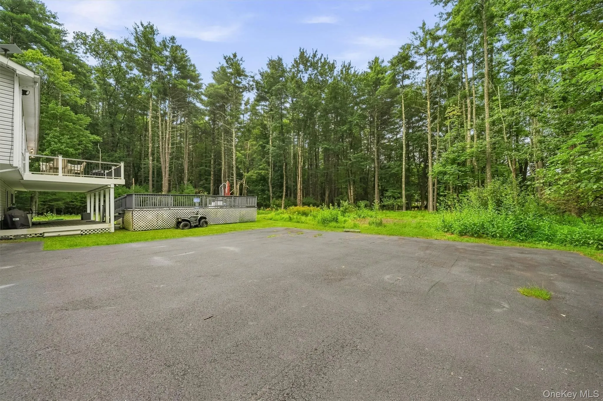 4 Ross Lane, Deerpark, NY, 3 Bedrooms Bedrooms, 7 Rooms Rooms,3 BathroomsBathrooms,Residential,For Rent,Ross,0,1037762 4 Ross Lane, Deerpark, NY, 3 Bedrooms Bedrooms, 7 Rooms Rooms,3 BathroomsBathrooms,Residential,For Rent,Ross,0,1037762