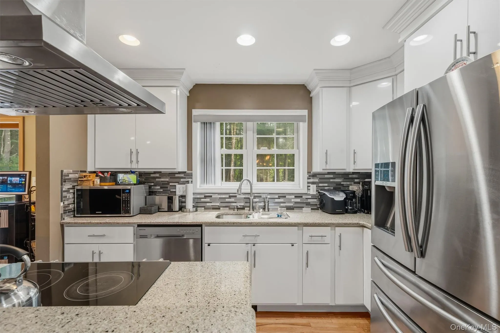 4 Ross Lane, Deerpark, NY, 3 Bedrooms Bedrooms, 7 Rooms Rooms,3 BathroomsBathrooms,Residential,For Rent,Ross,0,1037762 4 Ross Lane, Deerpark, NY, 3 Bedrooms Bedrooms, 7 Rooms Rooms,3 BathroomsBathrooms,Residential,For Rent,Ross,0,1037762
