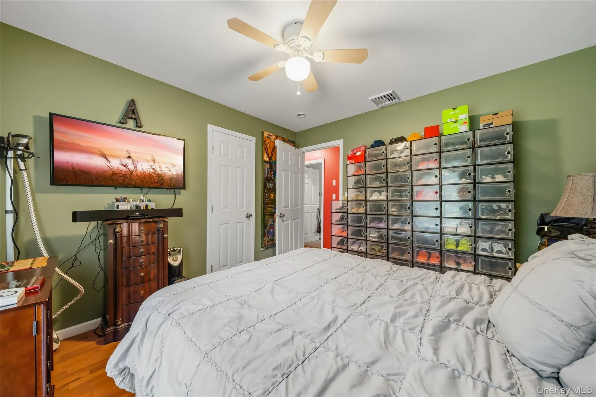 4 Ross Lane, Deerpark, NY, 3 Bedrooms Bedrooms, 7 Rooms Rooms,3 BathroomsBathrooms,Residential,For Rent,Ross,0,1037762 4 Ross Lane, Deerpark, NY, 3 Bedrooms Bedrooms, 7 Rooms Rooms,3 BathroomsBathrooms,Residential,For Rent,Ross,0,1037762