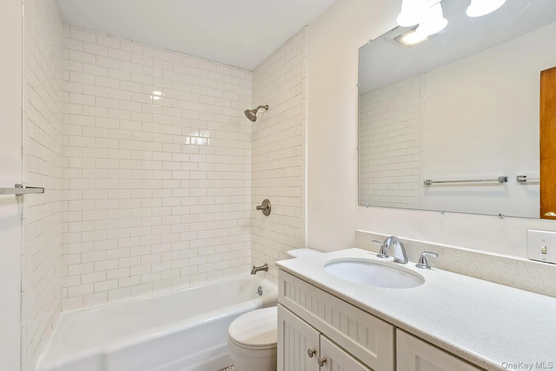 69 Herod Point Road, Riverhead, NY, 3 Bedrooms Bedrooms, 6 Rooms Rooms,1 BathroomBathrooms,Residential,For Rent,Herod Point,0,1037765 69 Herod Point Road, Riverhead, NY, 3 Bedrooms Bedrooms, 6 Rooms Rooms,1 BathroomBathrooms,Residential,For Rent,Herod Point,0,1037765