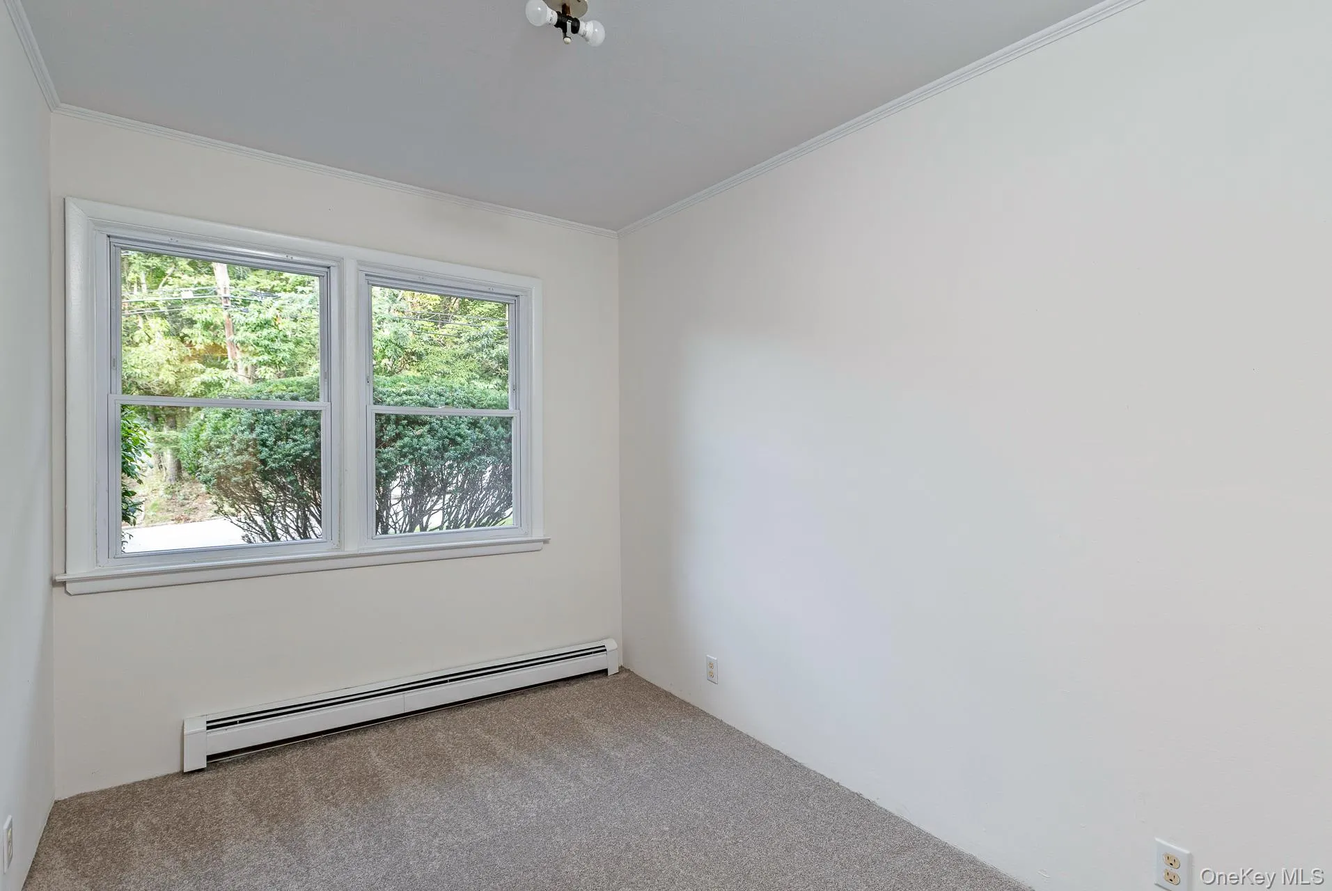 69 Herod Point Road, Riverhead, NY, 3 Bedrooms Bedrooms, 6 Rooms Rooms,1 BathroomBathrooms,Residential,For Rent,Herod Point,0,1037765 69 Herod Point Road, Riverhead, NY, 3 Bedrooms Bedrooms, 6 Rooms Rooms,1 BathroomBathrooms,Residential,For Rent,Herod Point,0,1037765