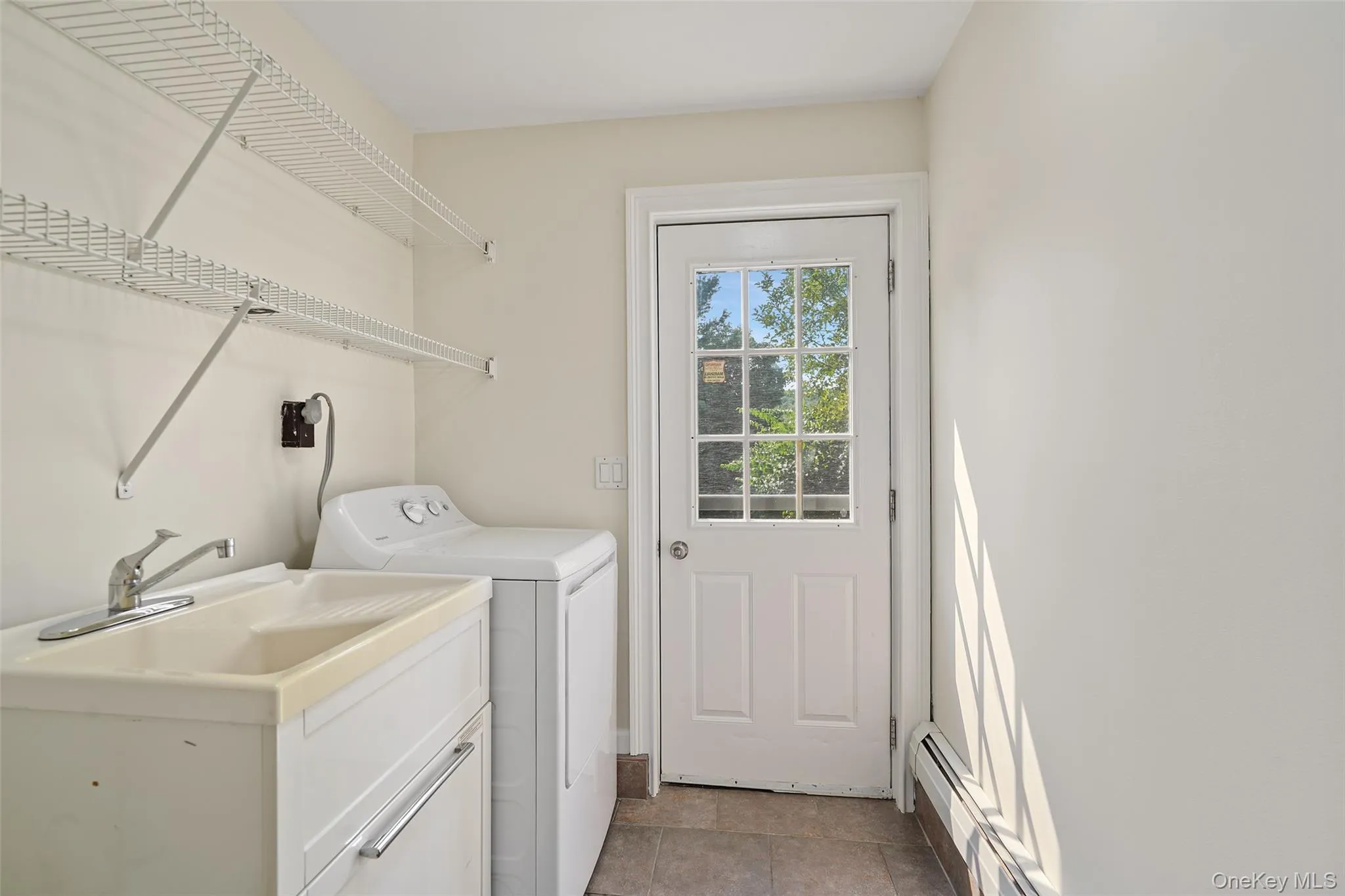 24 Inwood Place, Patterson, NY, 3 Bedrooms Bedrooms, 6 Rooms Rooms,2 BathroomsBathrooms,Residential,For Rent,Inwood,0,1037769 24 Inwood Place, Patterson, NY, 3 Bedrooms Bedrooms, 6 Rooms Rooms,2 BathroomsBathrooms,Residential,For Rent,Inwood,0,1037769