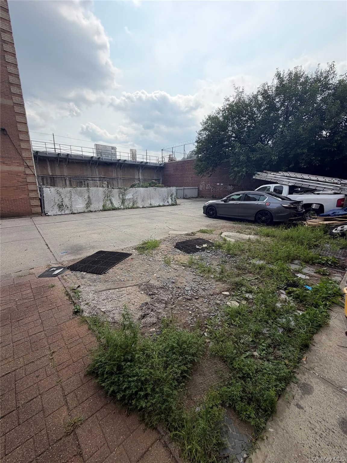 16870 93rd Avenue, New York, NY, 4 Bedrooms Bedrooms, 8 Rooms Rooms,2 BathroomsBathrooms,Residential Lease,For Rent,93rd,0,1037770 16870 93rd Avenue, New York, NY, 4 Bedrooms Bedrooms, 8 Rooms Rooms,2 BathroomsBathrooms,Residential Lease,For Rent,93rd,0,1037770