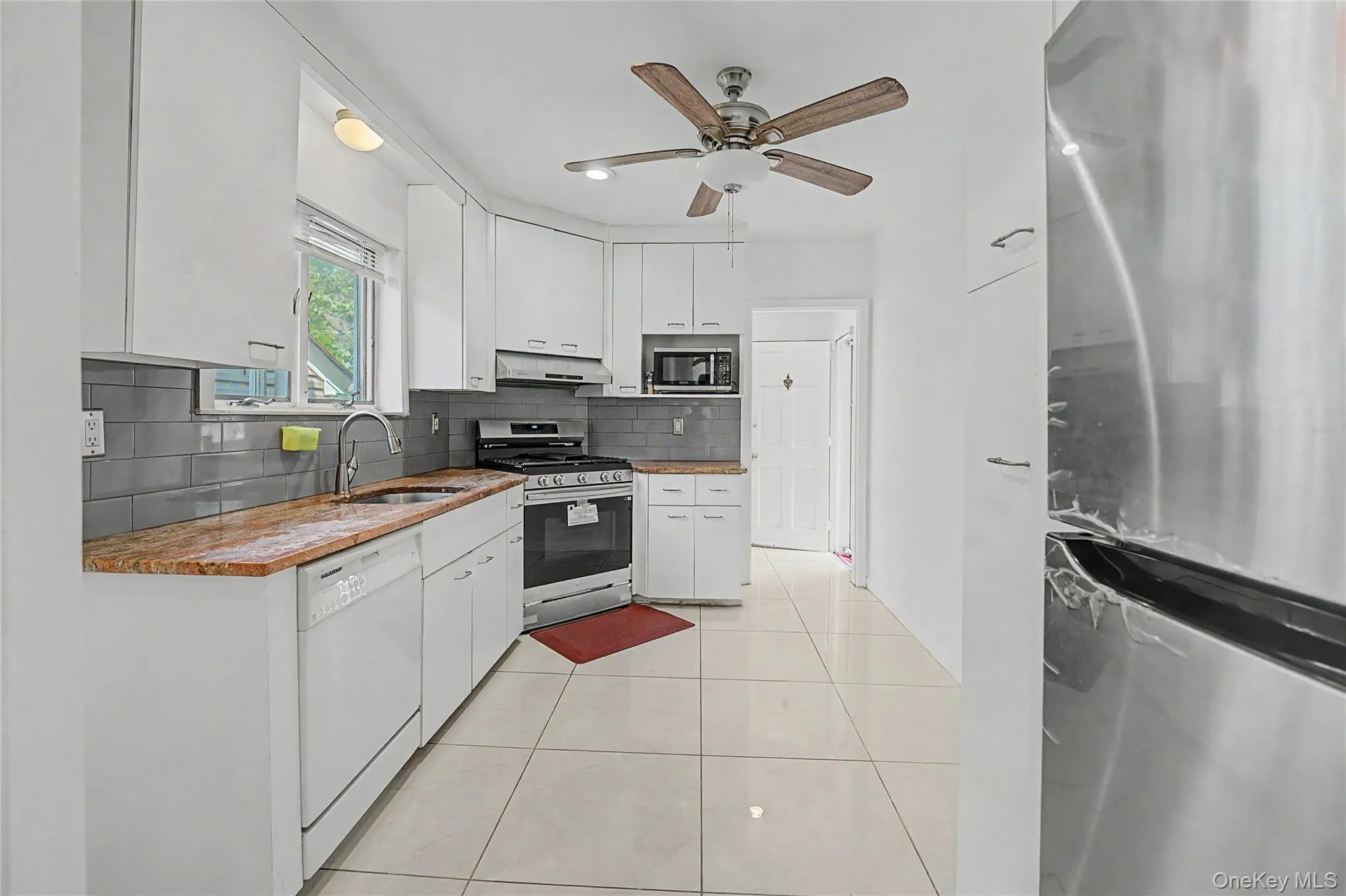 29 Holland Avenue, North Hempstead, NY, 4 Bedrooms Bedrooms, 7 Rooms Rooms,2 BathroomsBathrooms,Residential,For Rent,Holland,0,1037776 29 Holland Avenue, North Hempstead, NY, 4 Bedrooms Bedrooms, 7 Rooms Rooms,2 BathroomsBathrooms,Residential,For Rent,Holland,0,1037776