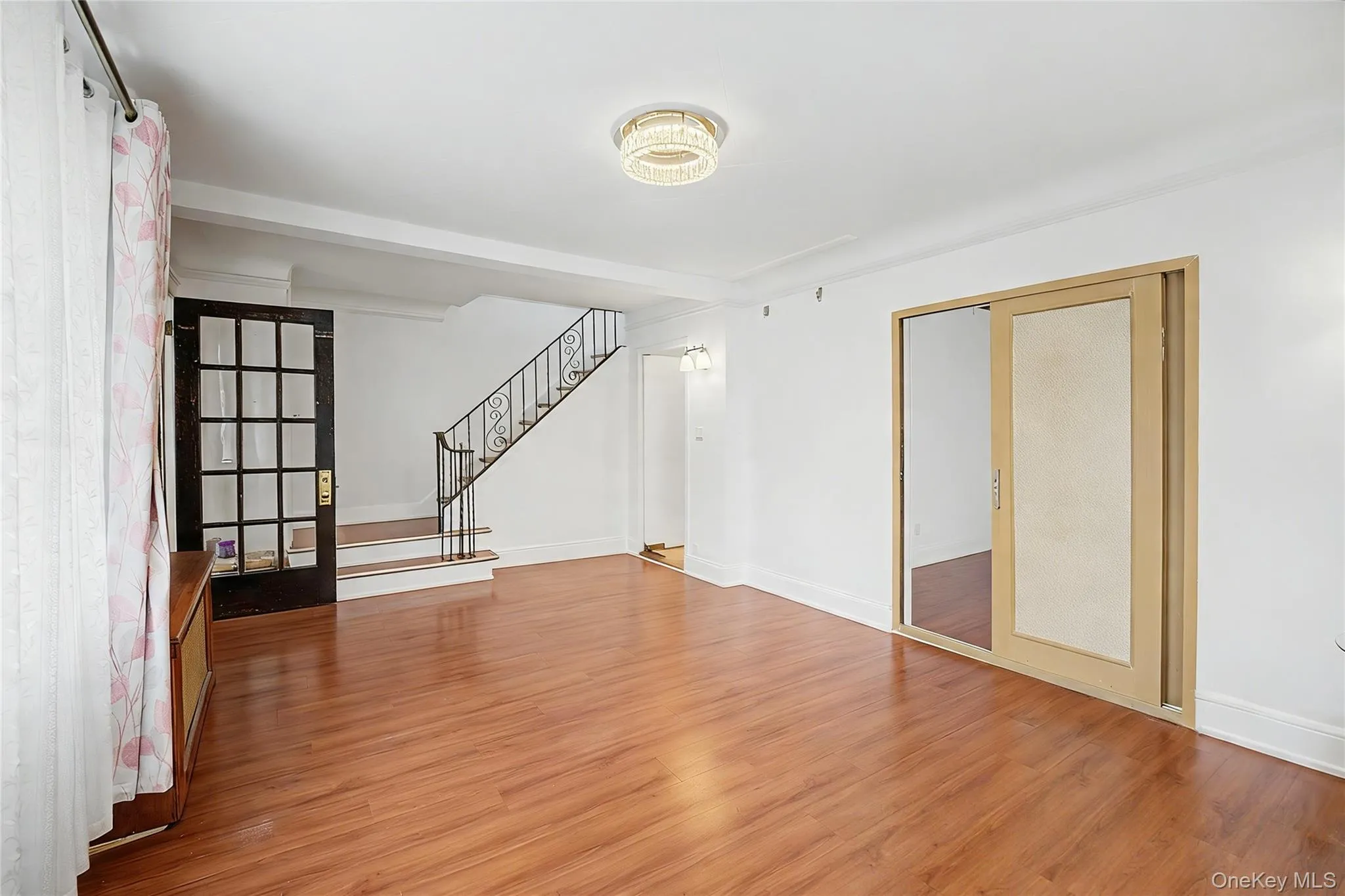 29 Holland Avenue, North Hempstead, NY, 4 Bedrooms Bedrooms, 7 Rooms Rooms,2 BathroomsBathrooms,Residential,For Rent,Holland,0,1037776 29 Holland Avenue, North Hempstead, NY, 4 Bedrooms Bedrooms, 7 Rooms Rooms,2 BathroomsBathrooms,Residential,For Rent,Holland,0,1037776