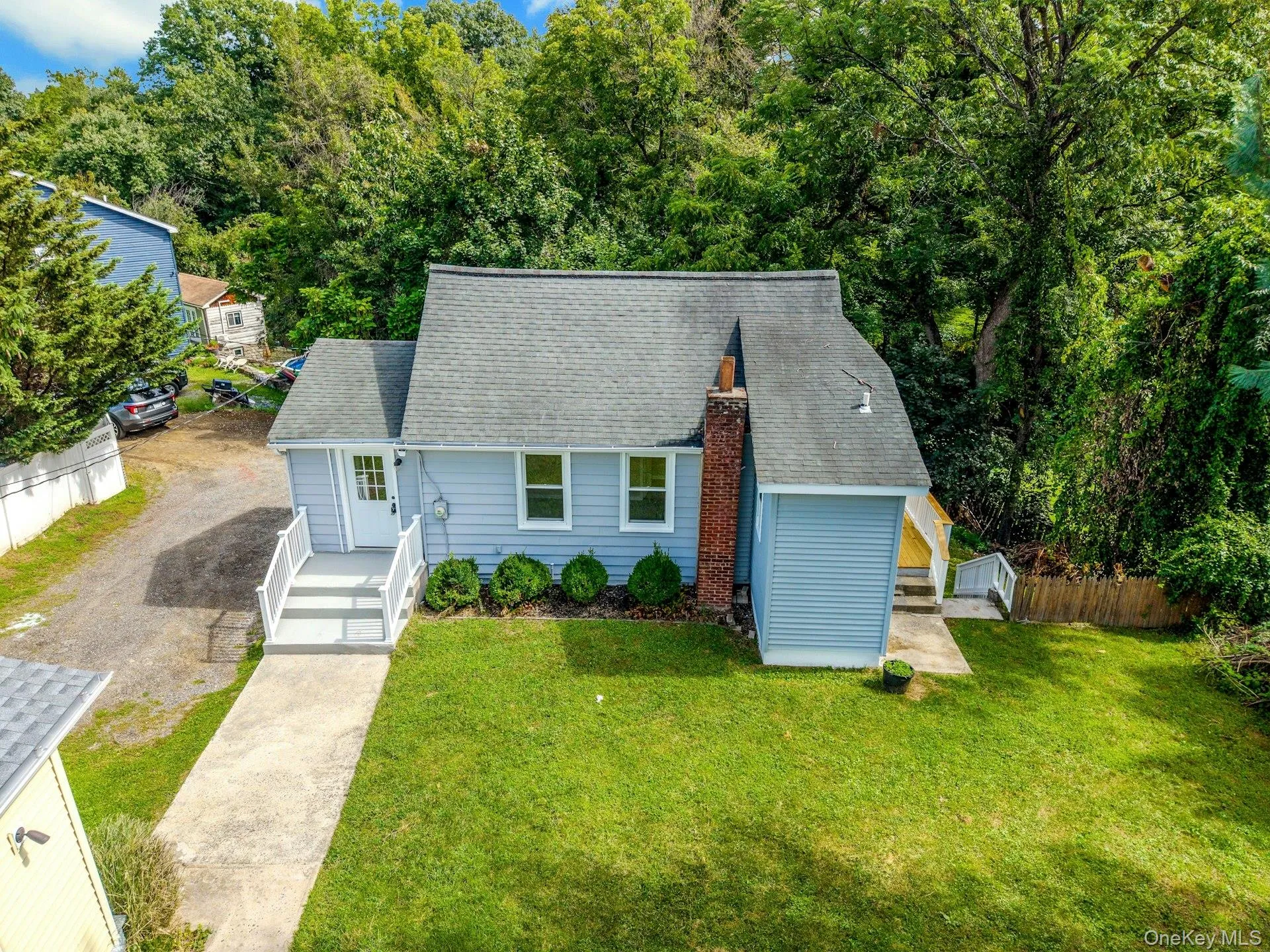 The yard is shared with another rental on the property The yard is shared with another rental on the property