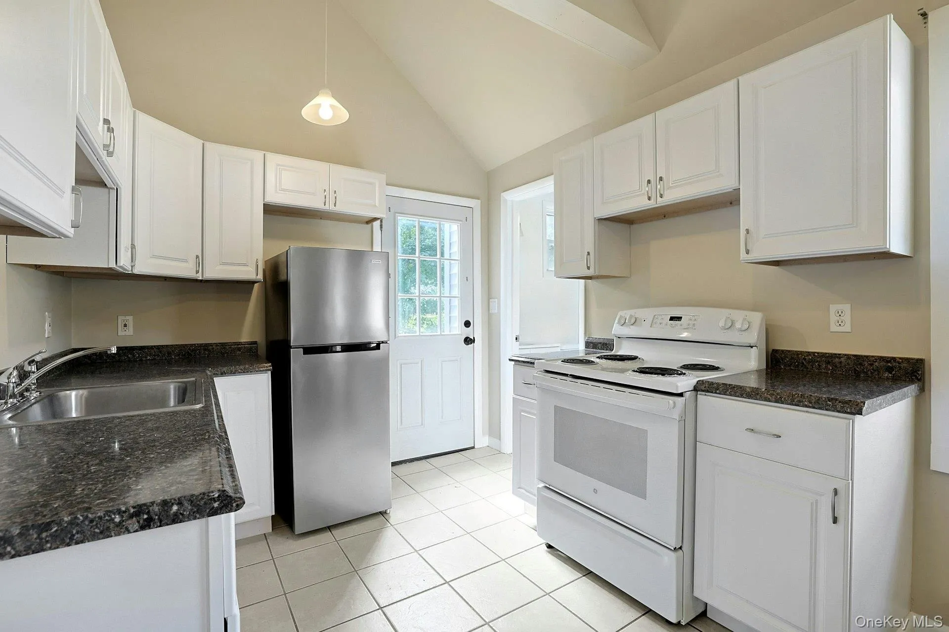 17 North Street, Cortlandt, NY, 3 Bedroom Bedrooms, 5 Room Rooms,1 BathroomBathrooms,Residential Lease,For Rent,North,0,1037777 17 North Street, Cortlandt, NY, 3 Bedroom Bedrooms, 5 Room Rooms,1 BathroomBathrooms,Residential Lease,For Rent,North,0,1037777
