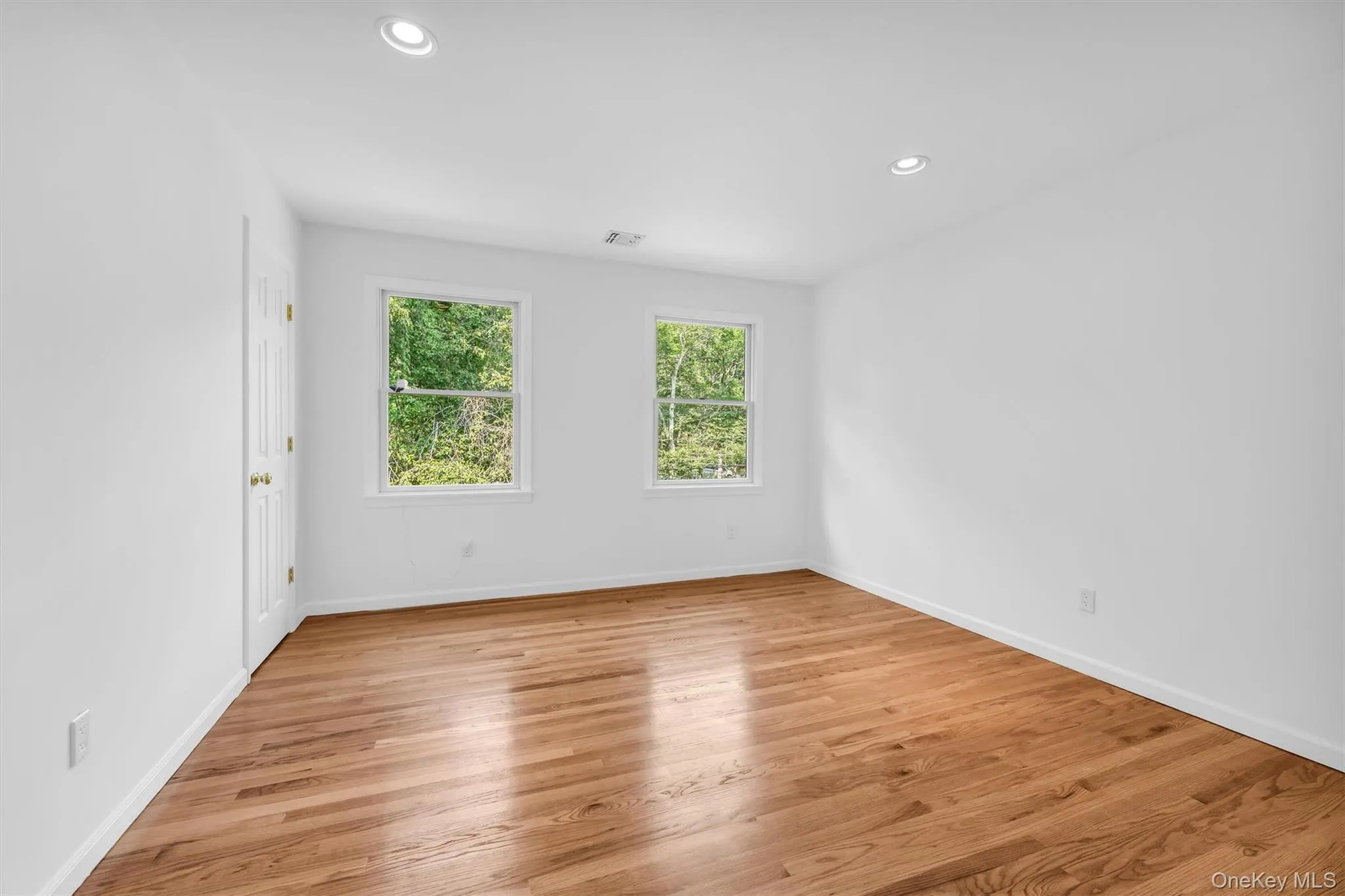 1871 Edwards Avenue, Riverhead, NY, 4 Bedrooms Bedrooms, 8 Rooms Rooms,3 BathroomsBathrooms,Residential,For Rent,Edwards,0,1037778 1871 Edwards Avenue, Riverhead, NY, 4 Bedrooms Bedrooms, 8 Rooms Rooms,3 BathroomsBathrooms,Residential,For Rent,Edwards,0,1037778
