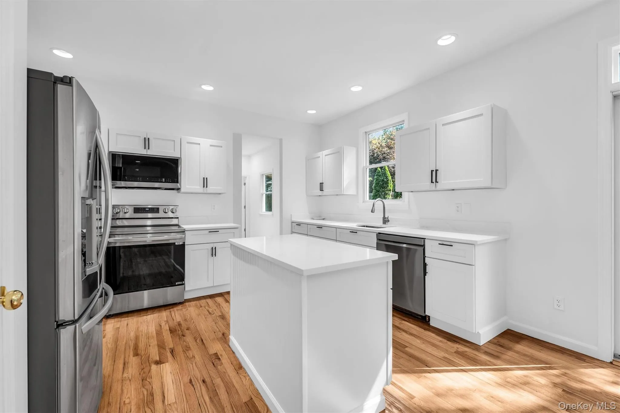 1871 Edwards Avenue, Riverhead, NY, 4 Bedrooms Bedrooms, 8 Rooms Rooms,3 BathroomsBathrooms,Residential,For Rent,Edwards,0,1037778 1871 Edwards Avenue, Riverhead, NY, 4 Bedrooms Bedrooms, 8 Rooms Rooms,3 BathroomsBathrooms,Residential,For Rent,Edwards,0,1037778