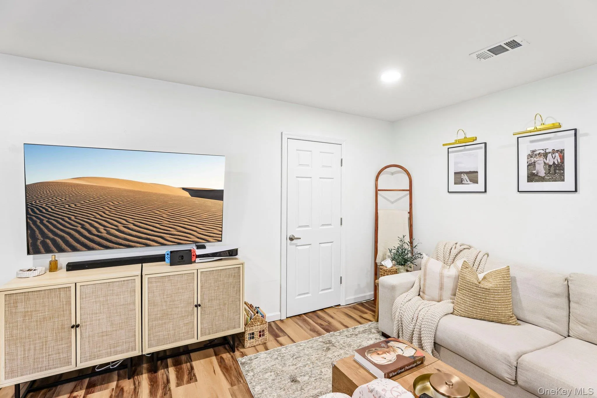 1 Houston Court, Brookhaven, NY, 1 Bedroom Bedrooms, 4 Rooms Rooms,1 BathroomBathrooms,Residential,For Rent,Houston,0,1037785 1 Houston Court, Brookhaven, NY, 1 Bedroom Bedrooms, 4 Rooms Rooms,1 BathroomBathrooms,Residential,For Rent,Houston,0,1037785