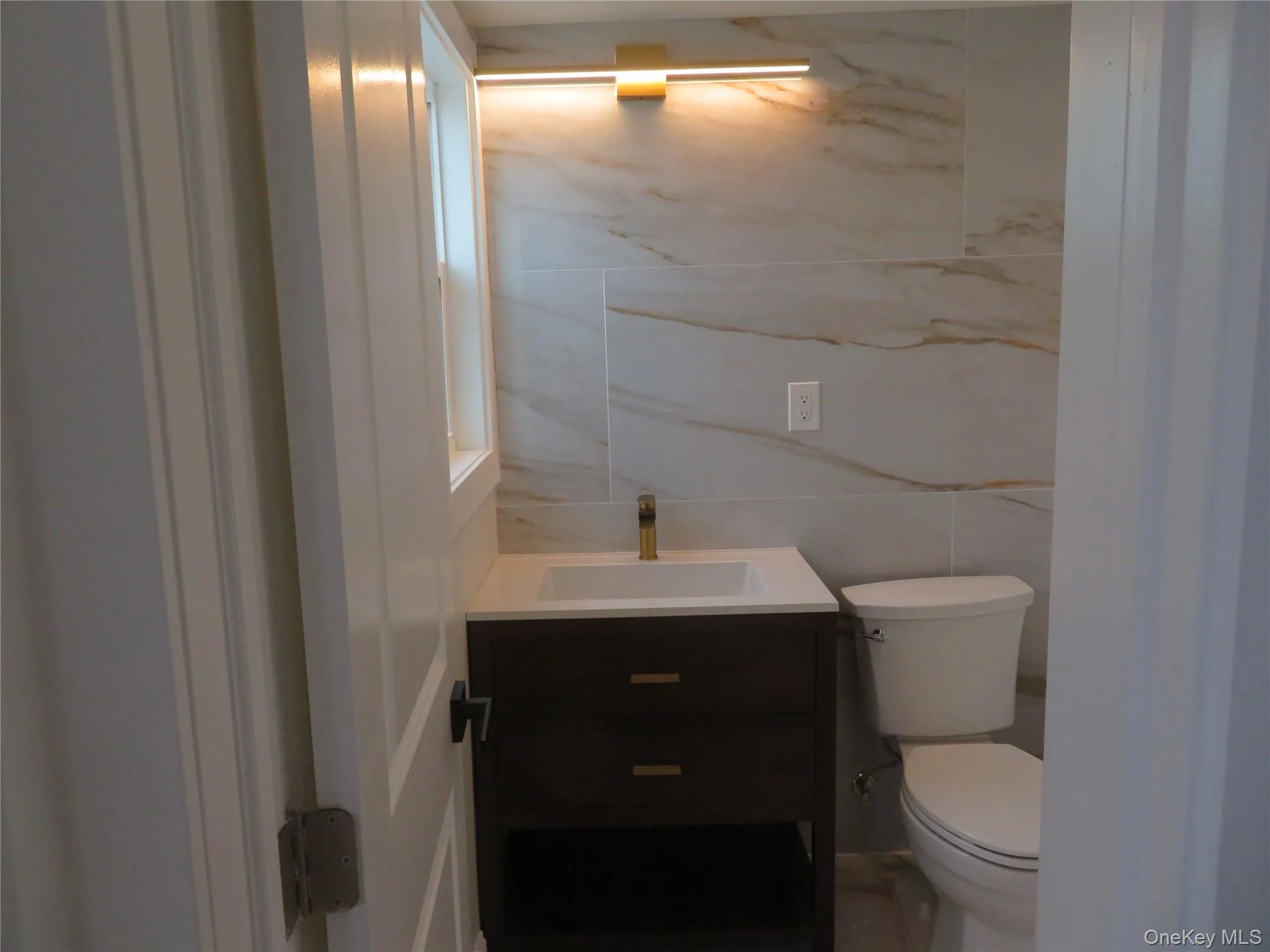 16 Sunshine Lane, Babylon, NY, 5 Bedrooms Bedrooms, 10 Rooms Rooms,3 BathroomsBathrooms,Residential,For Rent,Sunshine,0,1037786 16 Sunshine Lane, Babylon, NY, 5 Bedrooms Bedrooms, 10 Rooms Rooms,3 BathroomsBathrooms,Residential,For Rent,Sunshine,0,1037786