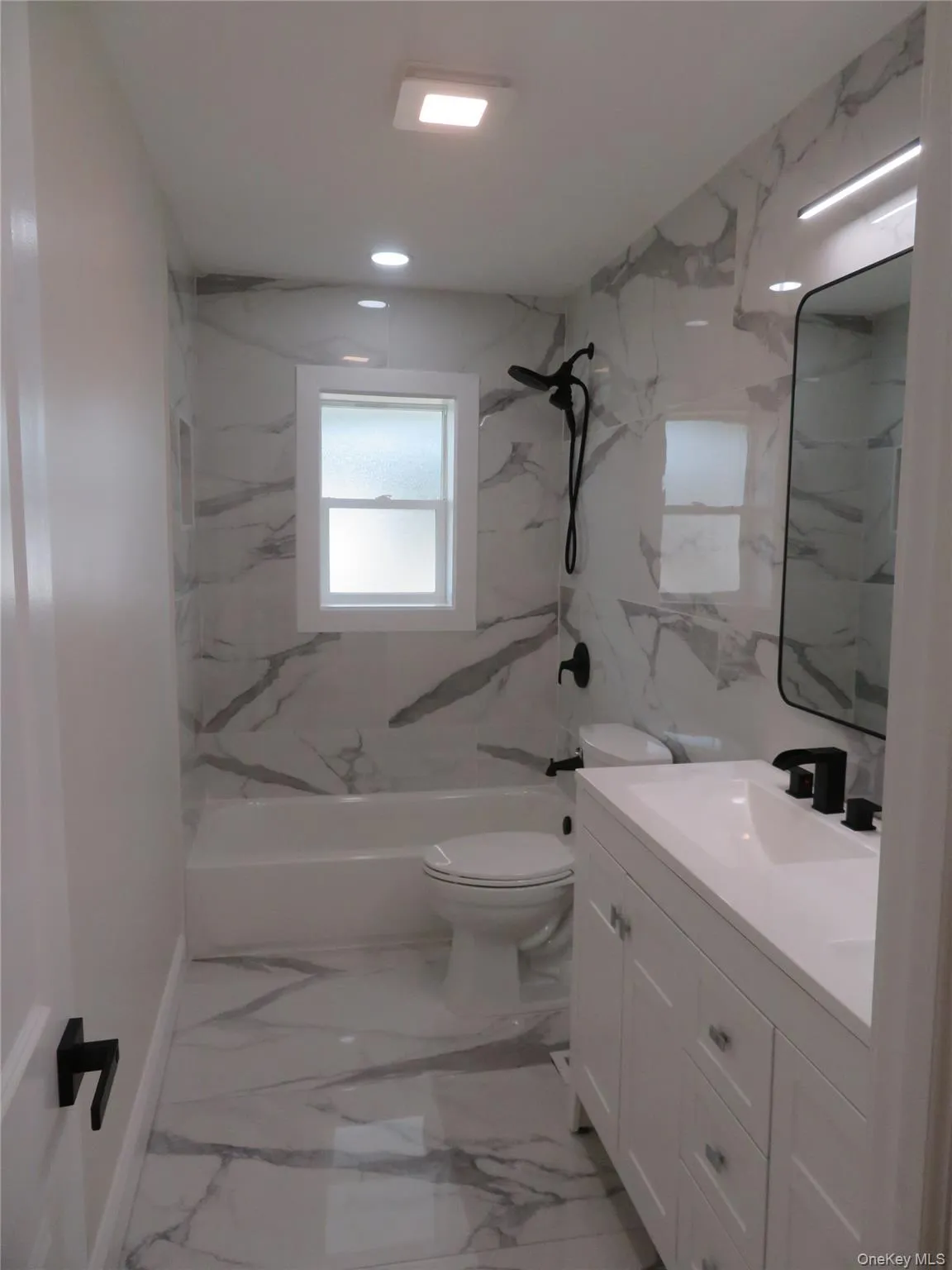 Hall way bath on 3rd floor with double sink Hall way bath on 3rd floor with double sink