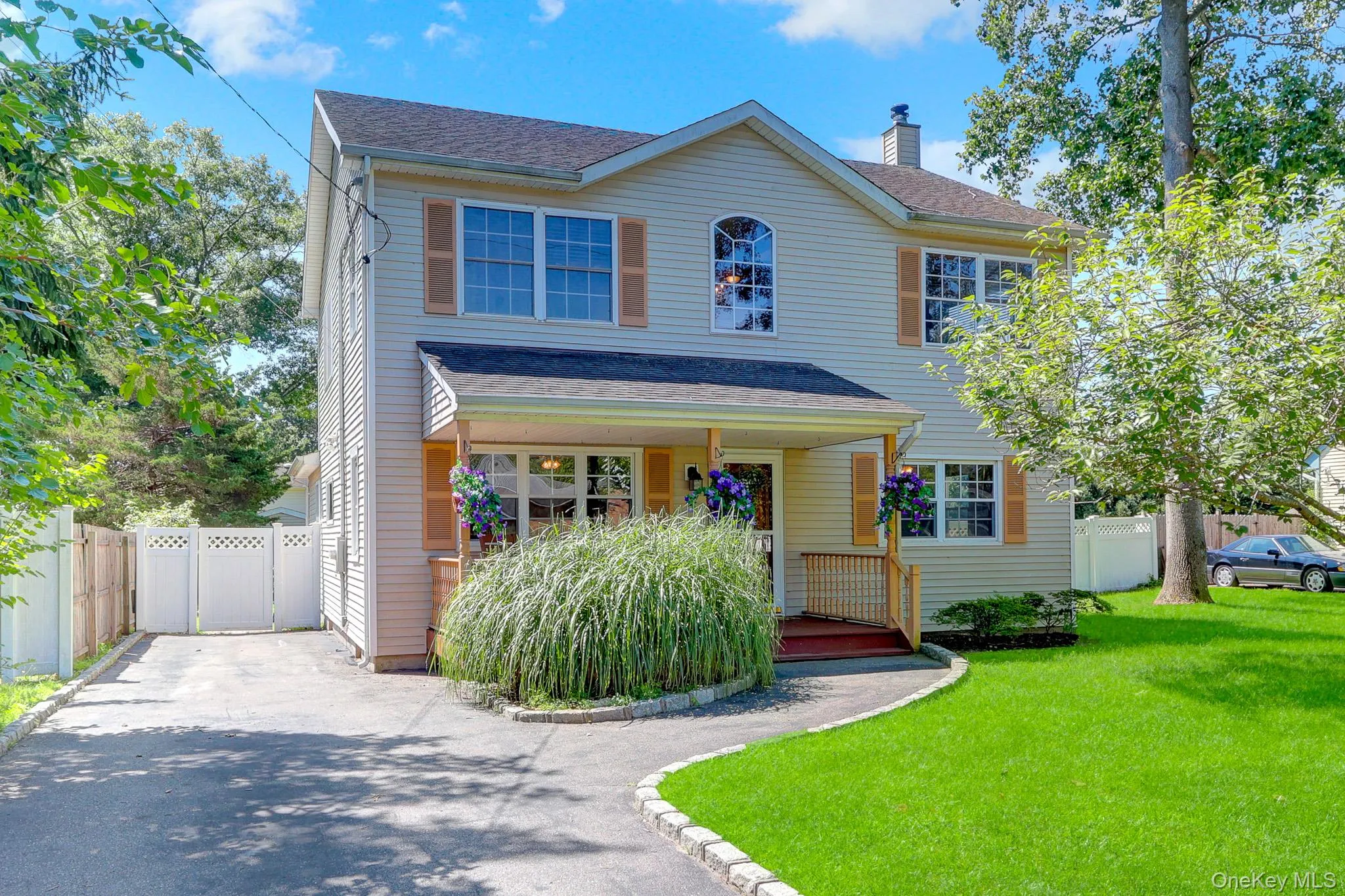 18 Aster Avenue, Brookhaven, NY, 4 Bedrooms Bedrooms, 10 Rooms Rooms,2 BathroomsBathrooms,Residential,For Rent,Aster,0,1037793 18 Aster Avenue, Brookhaven, NY, 4 Bedrooms Bedrooms, 10 Rooms Rooms,2 BathroomsBathrooms,Residential,For Rent,Aster,0,1037793