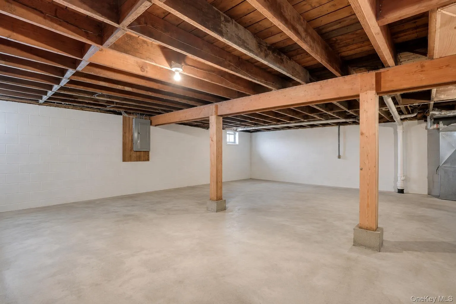 18 Aster Avenue, Brookhaven, NY, 4 Bedrooms Bedrooms, 10 Rooms Rooms,2 BathroomsBathrooms,Residential,For Rent,Aster,0,1037793 18 Aster Avenue, Brookhaven, NY, 4 Bedrooms Bedrooms, 10 Rooms Rooms,2 BathroomsBathrooms,Residential,For Rent,Aster,0,1037793