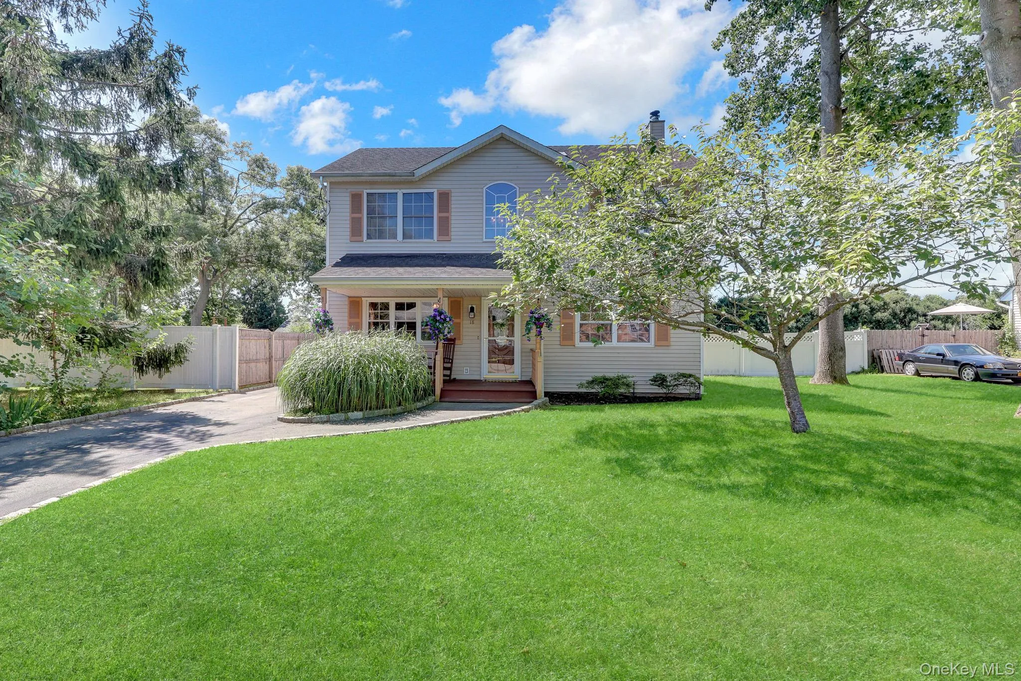 18 Aster Avenue, Brookhaven, NY, 4 Bedrooms Bedrooms, 10 Rooms Rooms,2 BathroomsBathrooms,Residential,For Rent,Aster,0,1037793 18 Aster Avenue, Brookhaven, NY, 4 Bedrooms Bedrooms, 10 Rooms Rooms,2 BathroomsBathrooms,Residential,For Rent,Aster,0,1037793