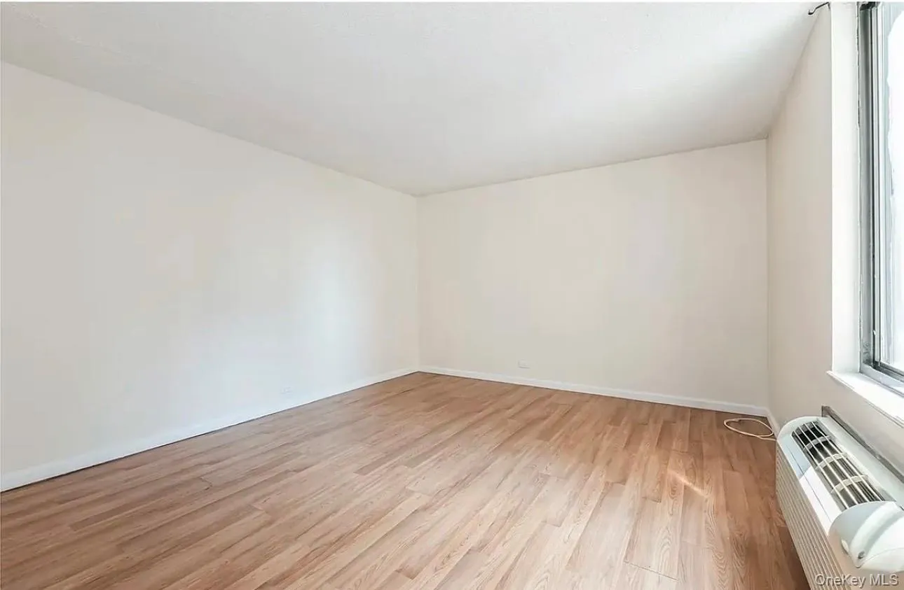 15038 Union Turnpike, New York, NY, 2 Bedrooms Bedrooms, 4 Rooms Rooms,2 BathroomsBathrooms,Residential Lease,For Rent,Union,0,1037796 15038 Union Turnpike, New York, NY, 2 Bedrooms Bedrooms, 4 Rooms Rooms,2 BathroomsBathrooms,Residential Lease,For Rent,Union,0,1037796
