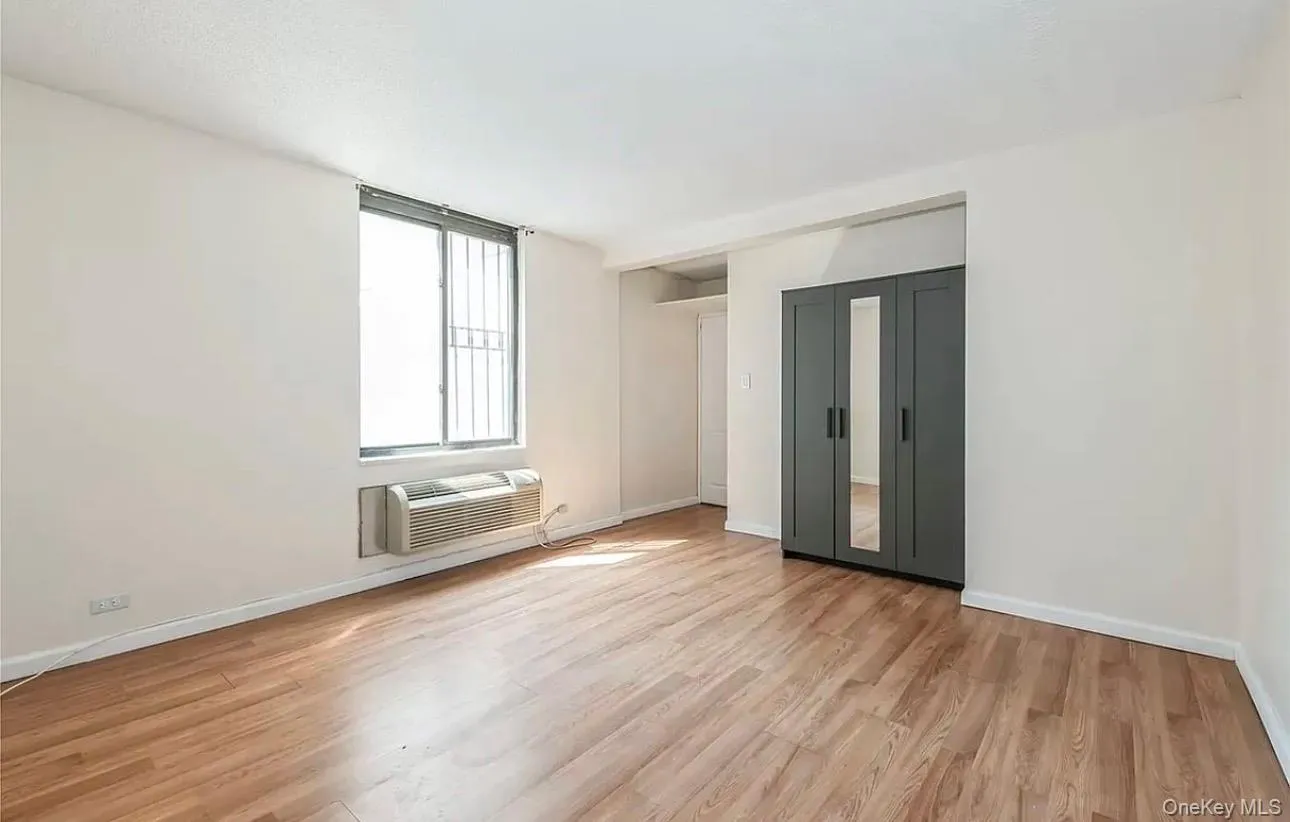 15038 Union Turnpike, New York, NY, 2 Bedrooms Bedrooms, 4 Rooms Rooms,2 BathroomsBathrooms,Residential Lease,For Rent,Union,0,1037796 15038 Union Turnpike, New York, NY, 2 Bedrooms Bedrooms, 4 Rooms Rooms,2 BathroomsBathrooms,Residential Lease,For Rent,Union,0,1037796