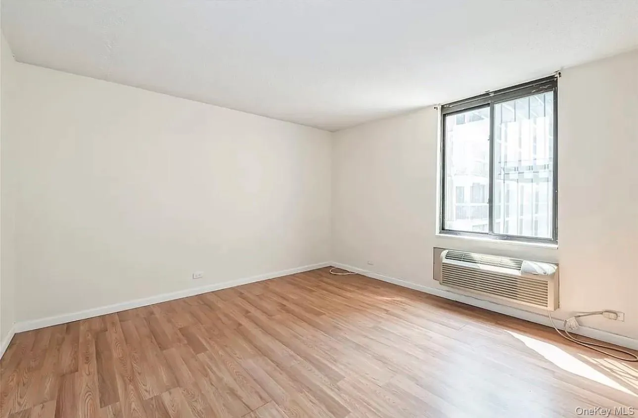 15038 Union Turnpike, New York, NY, 2 Bedrooms Bedrooms, 4 Rooms Rooms,2 BathroomsBathrooms,Residential Lease,For Rent,Union,0,1037796 15038 Union Turnpike, New York, NY, 2 Bedrooms Bedrooms, 4 Rooms Rooms,2 BathroomsBathrooms,Residential Lease,For Rent,Union,0,1037796