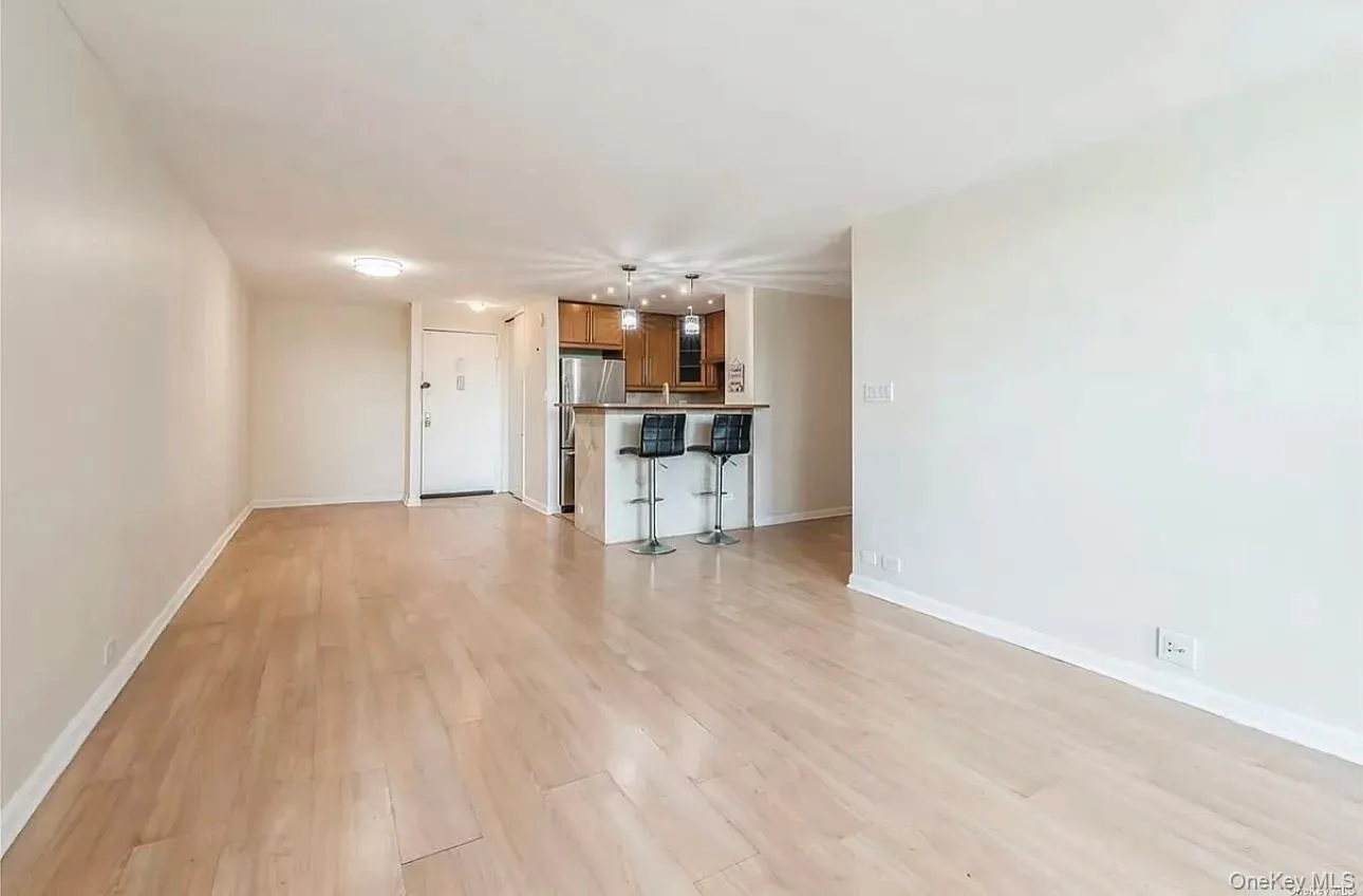 15038 Union Turnpike, New York, NY, 2 Bedrooms Bedrooms, 4 Rooms Rooms,2 BathroomsBathrooms,Residential Lease,For Rent,Union,0,1037796 15038 Union Turnpike, New York, NY, 2 Bedrooms Bedrooms, 4 Rooms Rooms,2 BathroomsBathrooms,Residential Lease,For Rent,Union,0,1037796