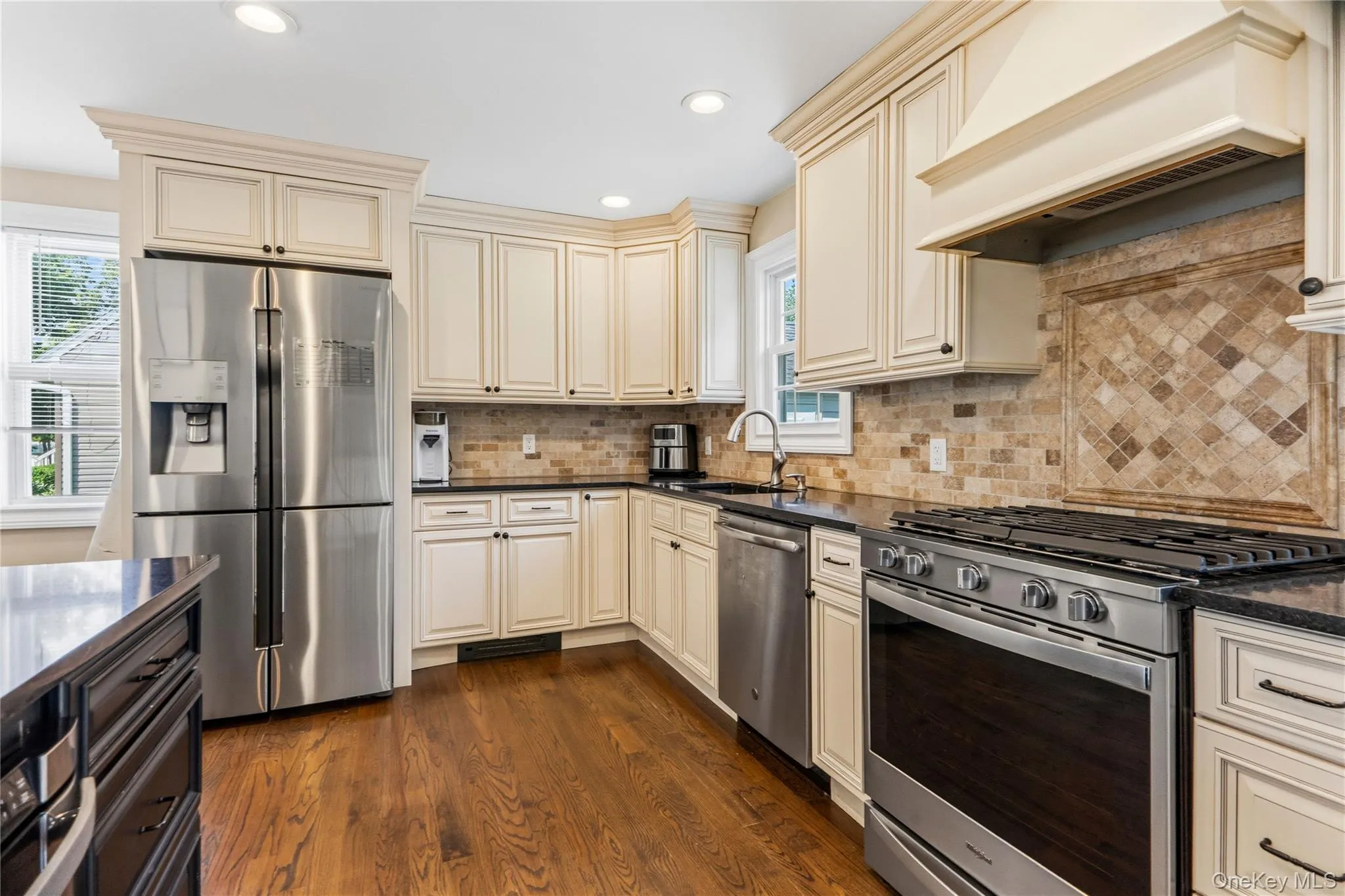 808 Fire Island Avenue, Islip, NY, 2 Bedrooms Bedrooms, 8 Rooms Rooms,2 BathroomsBathrooms,Residential,For Rent,Fire Island,0,1037799 808 Fire Island Avenue, Islip, NY, 2 Bedrooms Bedrooms, 8 Rooms Rooms,2 BathroomsBathrooms,Residential,For Rent,Fire Island,0,1037799