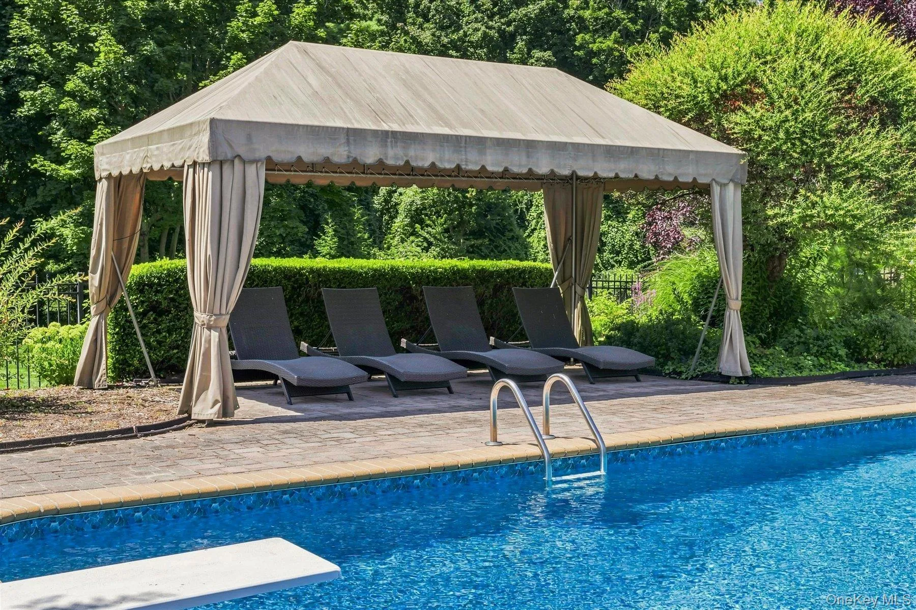 3 Spring Bay Lane, Huntington, NY, 6 Bedrooms Bedrooms, 15 Rooms Rooms,6 BathroomsBathrooms,Residential,For Rent,Spring Bay,0,1037801 3 Spring Bay Lane, Huntington, NY, 6 Bedrooms Bedrooms, 15 Rooms Rooms,6 BathroomsBathrooms,Residential,For Rent,Spring Bay,0,1037801