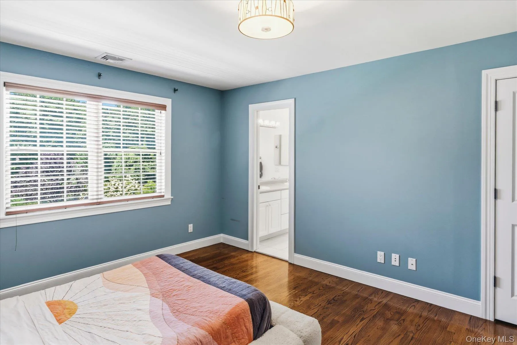 3 Spring Bay Lane, Huntington, NY, 6 Bedrooms Bedrooms, 15 Rooms Rooms,6 BathroomsBathrooms,Residential,For Rent,Spring Bay,0,1037801 3 Spring Bay Lane, Huntington, NY, 6 Bedrooms Bedrooms, 15 Rooms Rooms,6 BathroomsBathrooms,Residential,For Rent,Spring Bay,0,1037801
