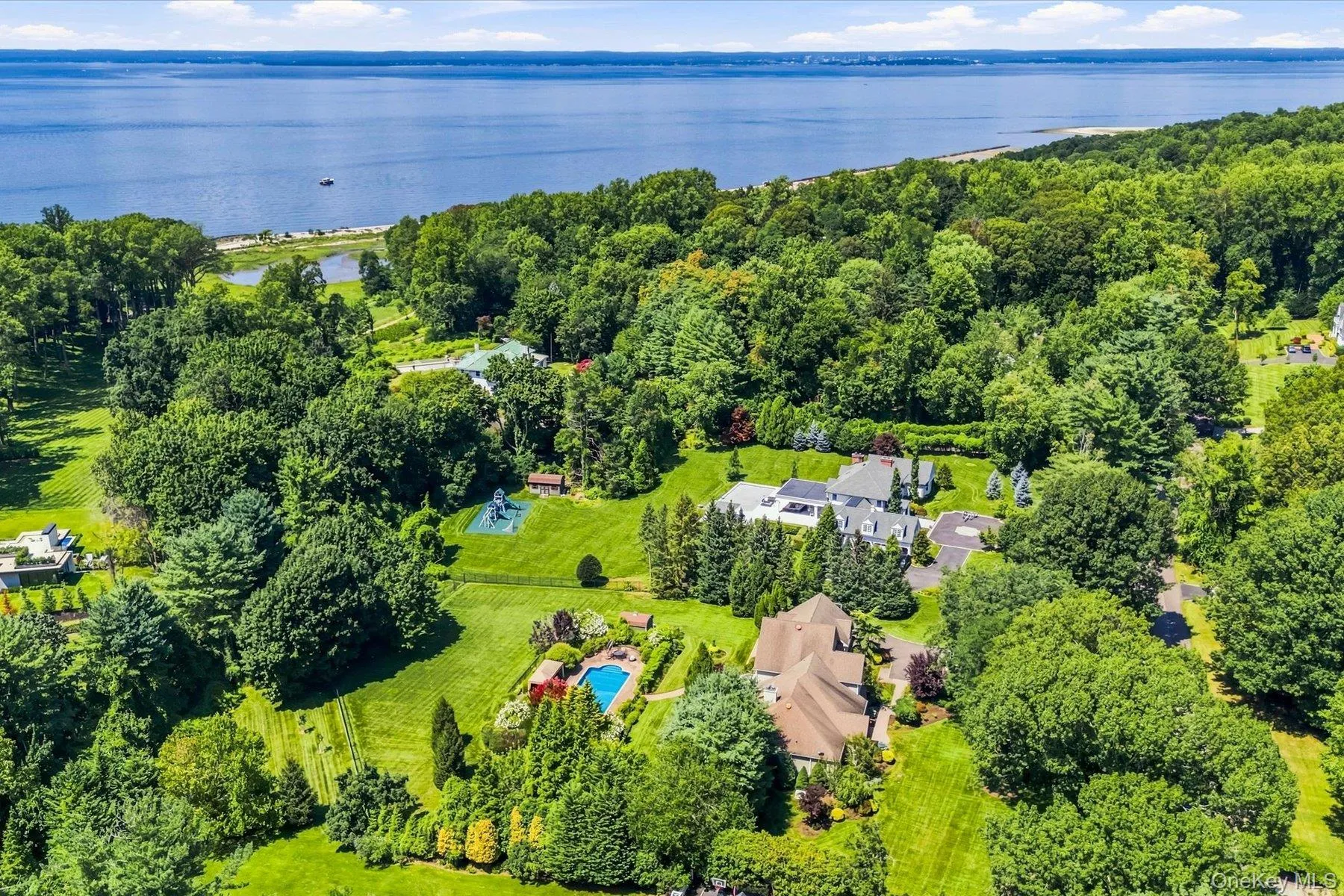 3 Spring Bay Lane, Huntington, NY, 6 Bedrooms Bedrooms, 15 Rooms Rooms,6 BathroomsBathrooms,Residential,For Rent,Spring Bay,0,1037801 3 Spring Bay Lane, Huntington, NY, 6 Bedrooms Bedrooms, 15 Rooms Rooms,6 BathroomsBathrooms,Residential,For Rent,Spring Bay,0,1037801