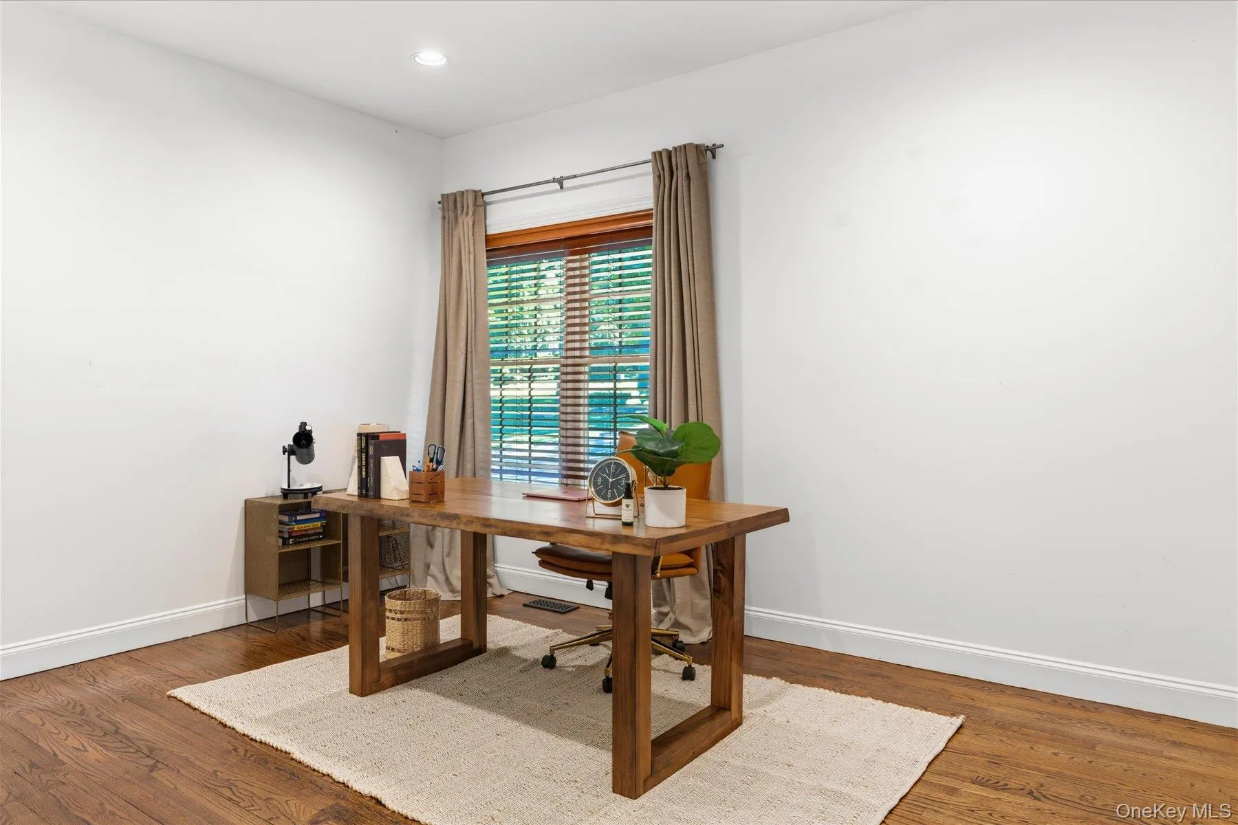 3 Spring Bay Lane, Huntington, NY, 6 Bedrooms Bedrooms, 15 Rooms Rooms,6 BathroomsBathrooms,Residential,For Rent,Spring Bay,0,1037801 3 Spring Bay Lane, Huntington, NY, 6 Bedrooms Bedrooms, 15 Rooms Rooms,6 BathroomsBathrooms,Residential,For Rent,Spring Bay,0,1037801