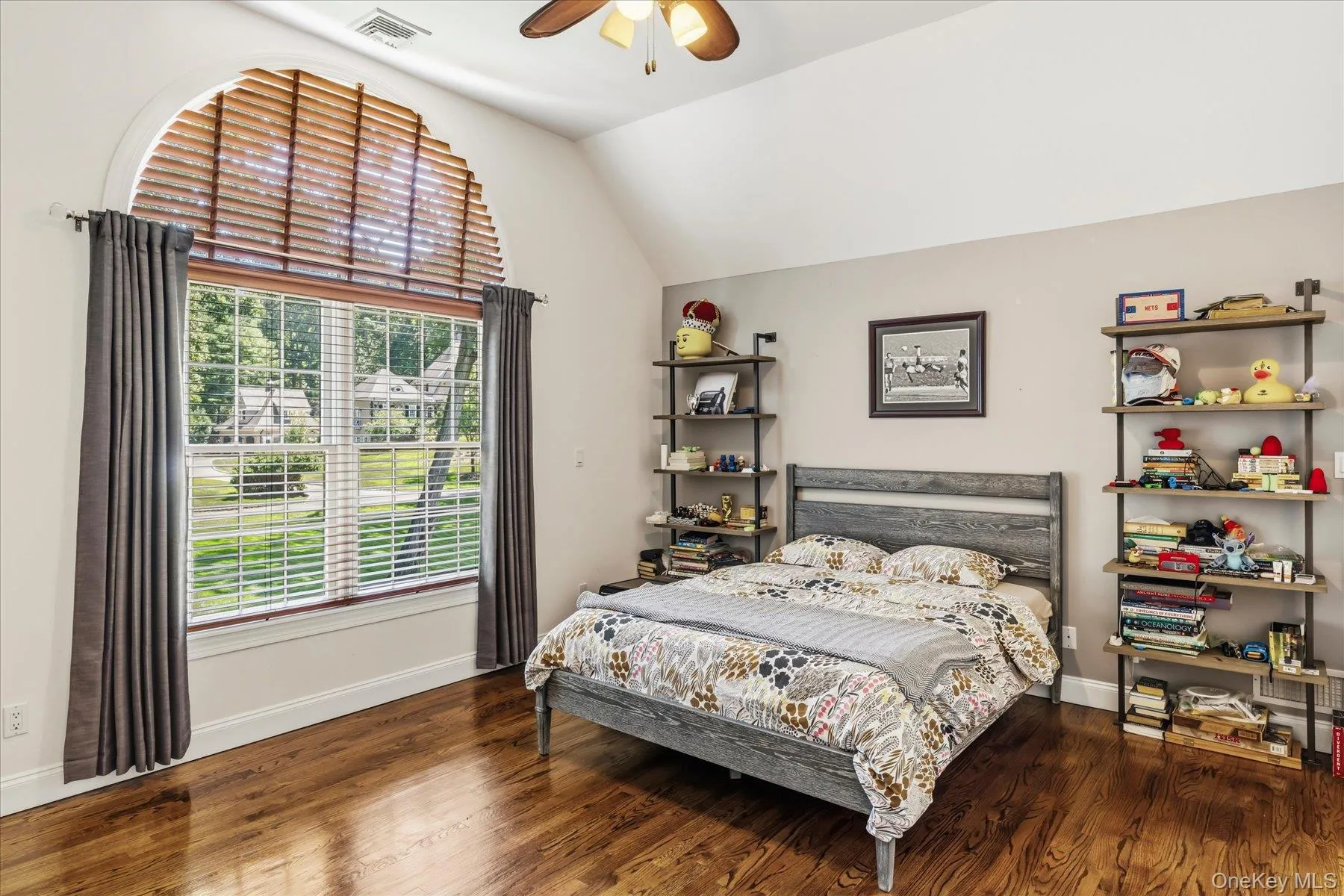 3 Spring Bay Lane, Huntington, NY, 6 Bedrooms Bedrooms, 15 Rooms Rooms,6 BathroomsBathrooms,Residential,For Rent,Spring Bay,0,1037801 3 Spring Bay Lane, Huntington, NY, 6 Bedrooms Bedrooms, 15 Rooms Rooms,6 BathroomsBathrooms,Residential,For Rent,Spring Bay,0,1037801