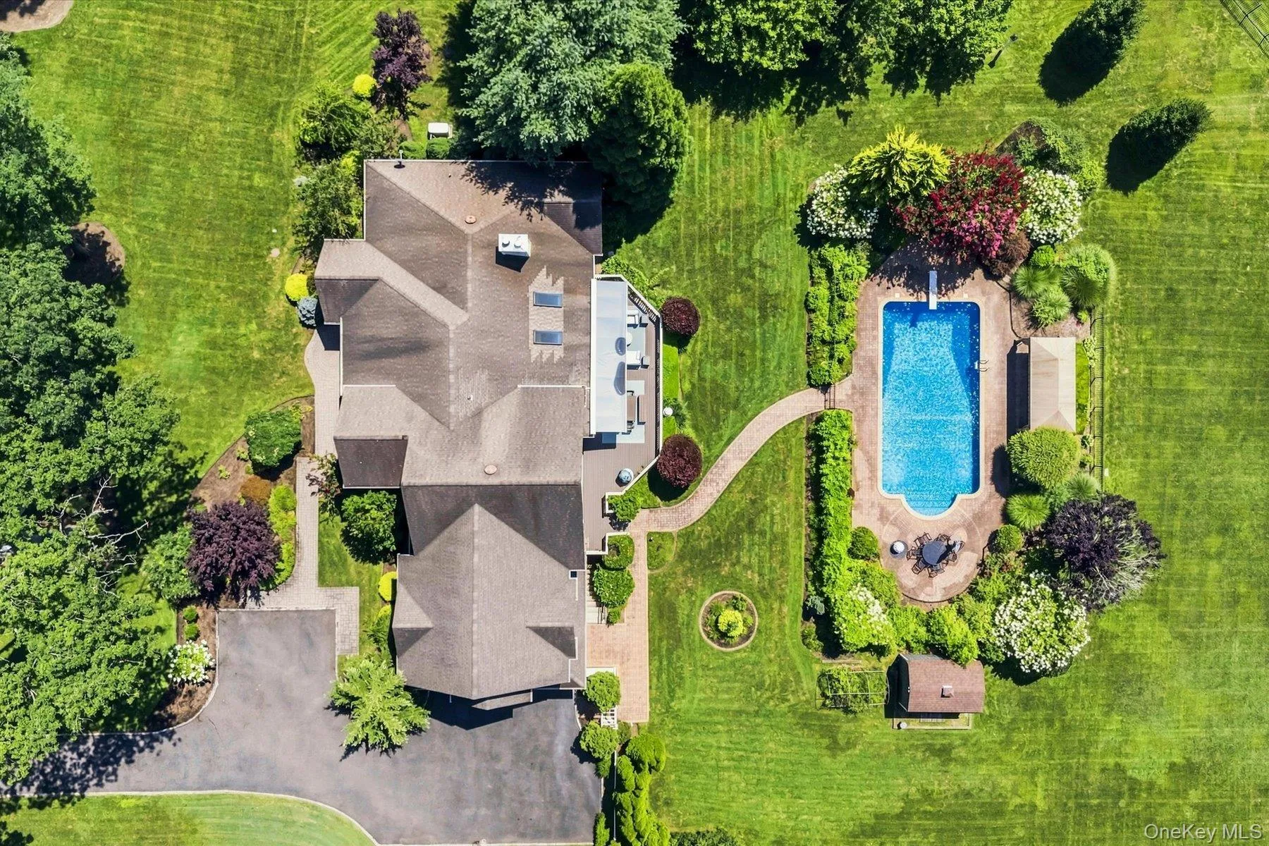 3 Spring Bay Lane, Huntington, NY, 6 Bedrooms Bedrooms, 15 Rooms Rooms,6 BathroomsBathrooms,Residential,For Rent,Spring Bay,0,1037801 3 Spring Bay Lane, Huntington, NY, 6 Bedrooms Bedrooms, 15 Rooms Rooms,6 BathroomsBathrooms,Residential,For Rent,Spring Bay,0,1037801