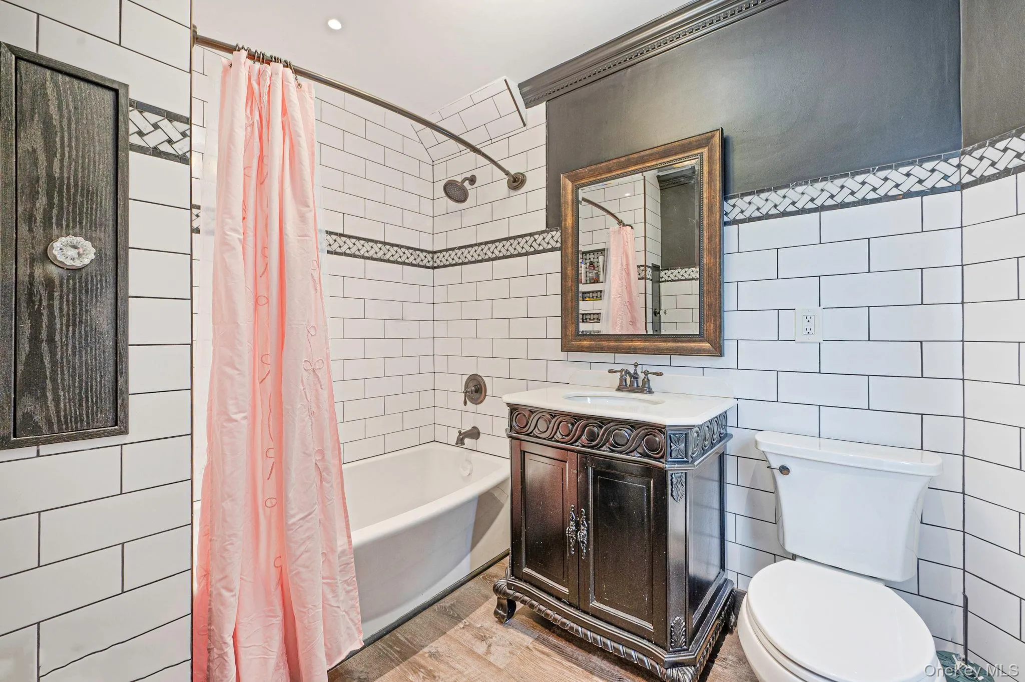 6 New York Avenue, Brookhaven, NY, 4 Bedrooms Bedrooms, 8 Rooms Rooms,2 BathroomsBathrooms,Residential,For Rent,New York,0,1037806 6 New York Avenue, Brookhaven, NY, 4 Bedrooms Bedrooms, 8 Rooms Rooms,2 BathroomsBathrooms,Residential,For Rent,New York,0,1037806