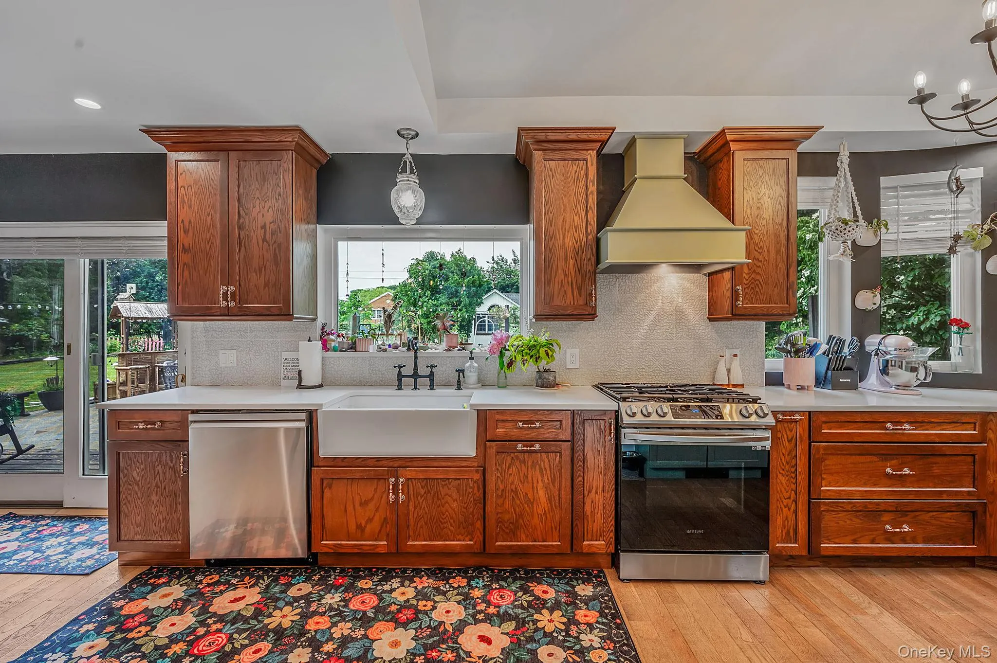 6 New York Avenue, Brookhaven, NY, 4 Bedrooms Bedrooms, 8 Rooms Rooms,2 BathroomsBathrooms,Residential,For Rent,New York,0,1037806 6 New York Avenue, Brookhaven, NY, 4 Bedrooms Bedrooms, 8 Rooms Rooms,2 BathroomsBathrooms,Residential,For Rent,New York,0,1037806