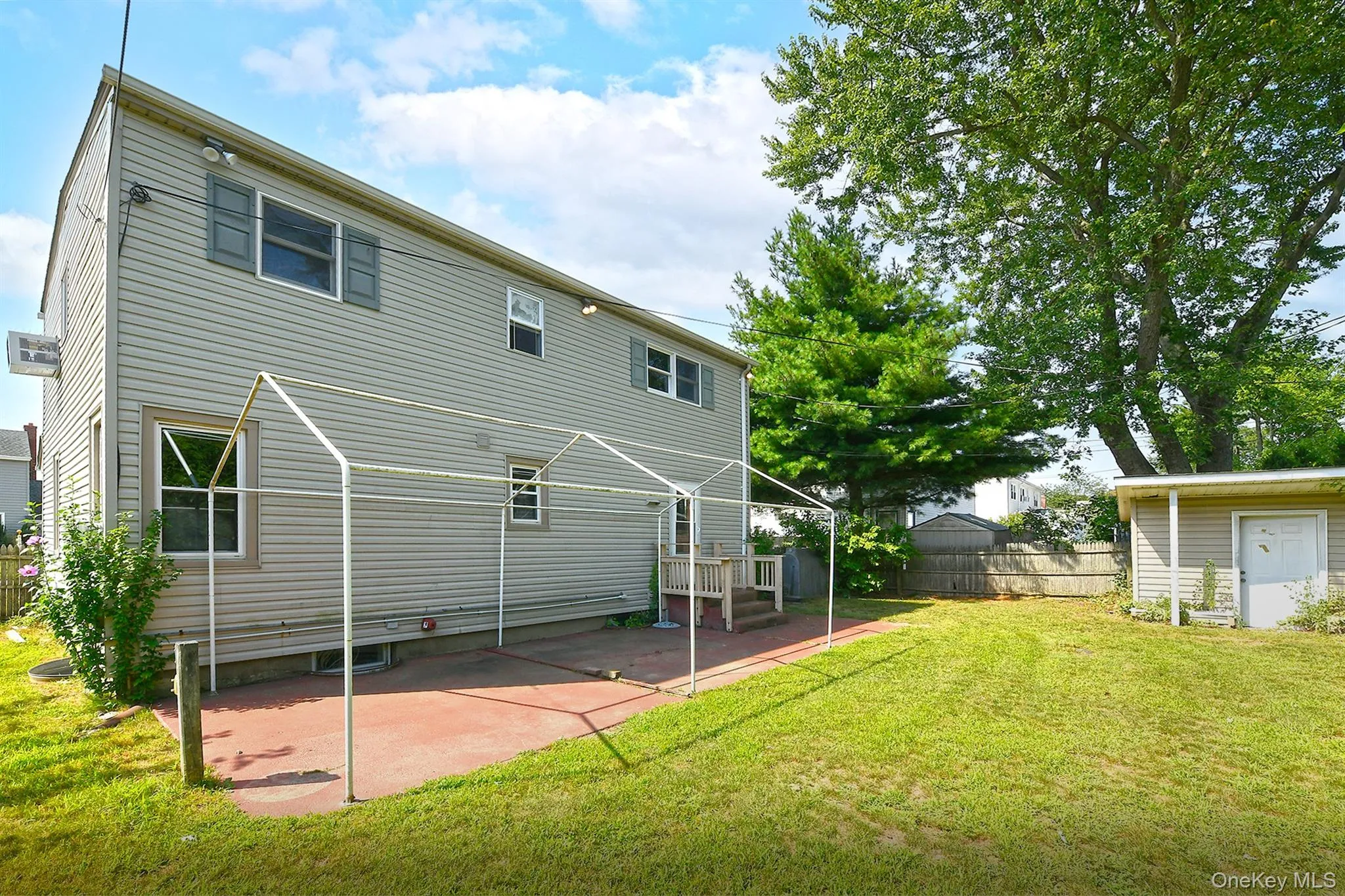 3679 Lark Street, Hempstead, NY, 5 Bedrooms Bedrooms, 13 Rooms Rooms,2 BathroomsBathrooms,Residential,For Rent,Lark,0,1037807 3679 Lark Street, Hempstead, NY, 5 Bedrooms Bedrooms, 13 Rooms Rooms,2 BathroomsBathrooms,Residential,For Rent,Lark,0,1037807