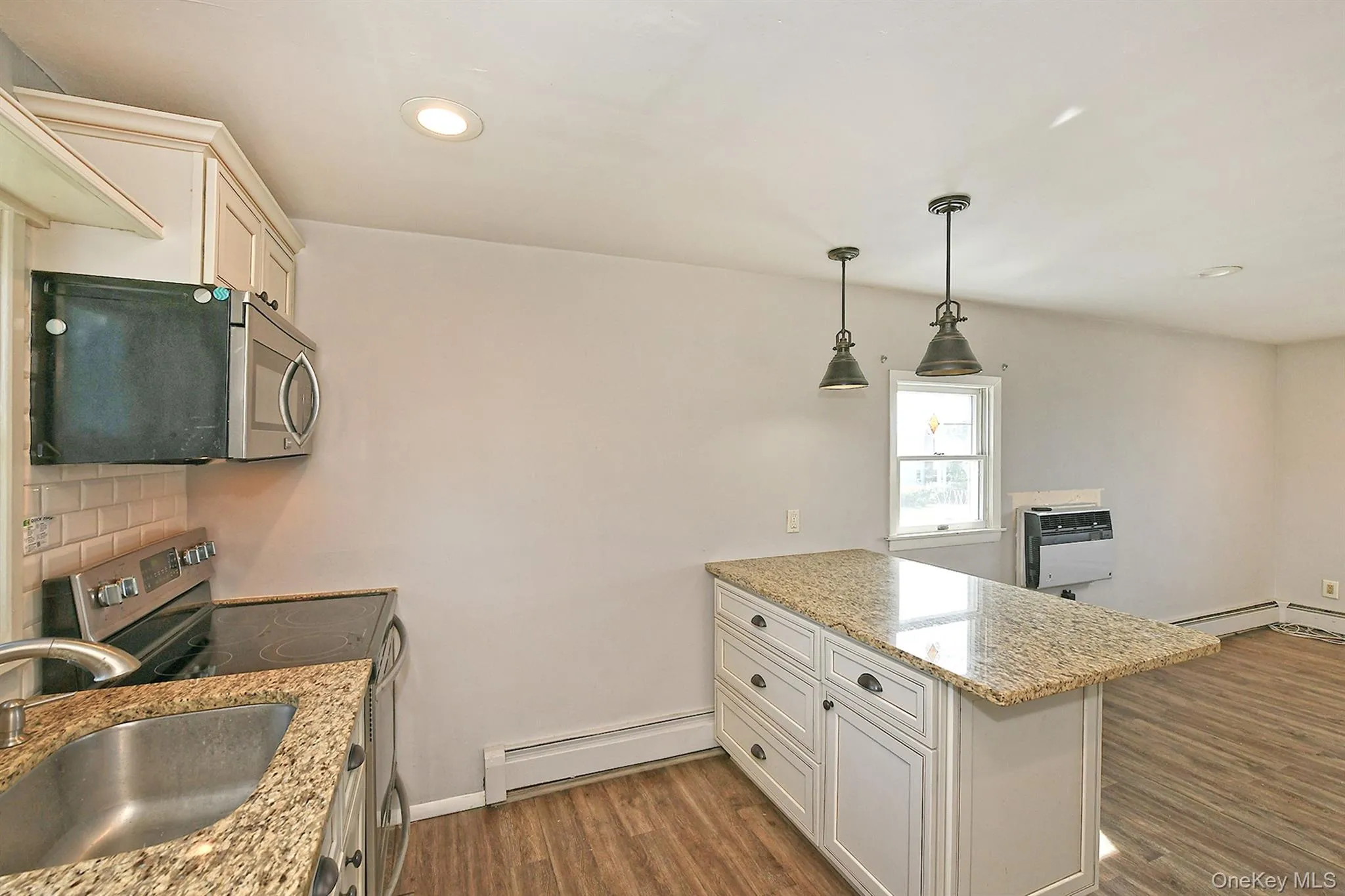 3679 Lark Street, Hempstead, NY, 5 Bedrooms Bedrooms, 13 Rooms Rooms,2 BathroomsBathrooms,Residential,For Rent,Lark,0,1037807 3679 Lark Street, Hempstead, NY, 5 Bedrooms Bedrooms, 13 Rooms Rooms,2 BathroomsBathrooms,Residential,For Rent,Lark,0,1037807