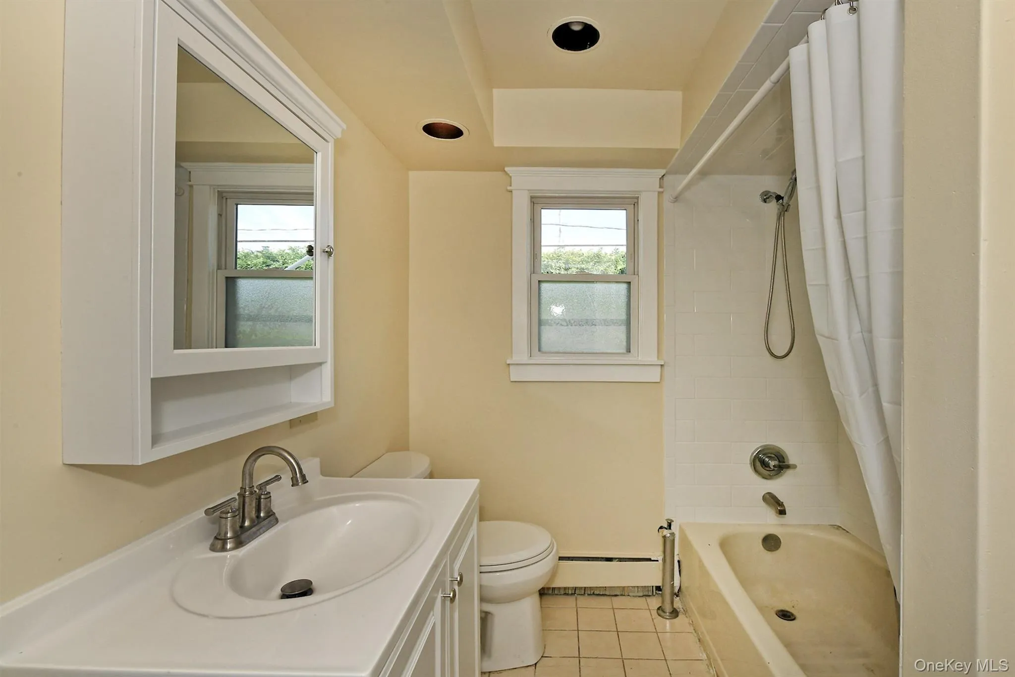 3679 Lark Street, Hempstead, NY, 5 Bedrooms Bedrooms, 13 Rooms Rooms,2 BathroomsBathrooms,Residential,For Rent,Lark,0,1037807 3679 Lark Street, Hempstead, NY, 5 Bedrooms Bedrooms, 13 Rooms Rooms,2 BathroomsBathrooms,Residential,For Rent,Lark,0,1037807