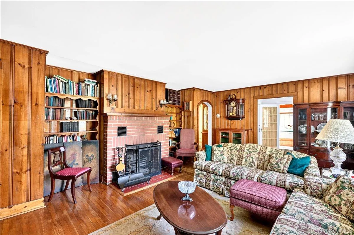 35 Biltmore Drive, Brookhaven, NY, 2 Bedrooms Bedrooms, 5 Rooms Rooms,1 BathroomBathrooms,Residential,For Rent,Biltmore,0,1037810 35 Biltmore Drive, Brookhaven, NY, 2 Bedrooms Bedrooms, 5 Rooms Rooms,1 BathroomBathrooms,Residential,For Rent,Biltmore,0,1037810