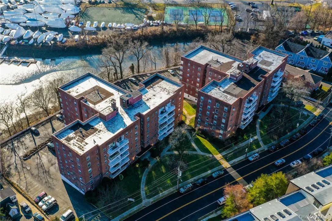 730 Pelham Road, New Rochelle, NY, 1 Bedroom Bedrooms, 3 Rooms Rooms,1 BathroomBathrooms,Residential Lease,For Rent,Pelham,0,1037811 730 Pelham Road, New Rochelle, NY, 1 Bedroom Bedrooms, 3 Rooms Rooms,1 BathroomBathrooms,Residential Lease,For Rent,Pelham,0,1037811