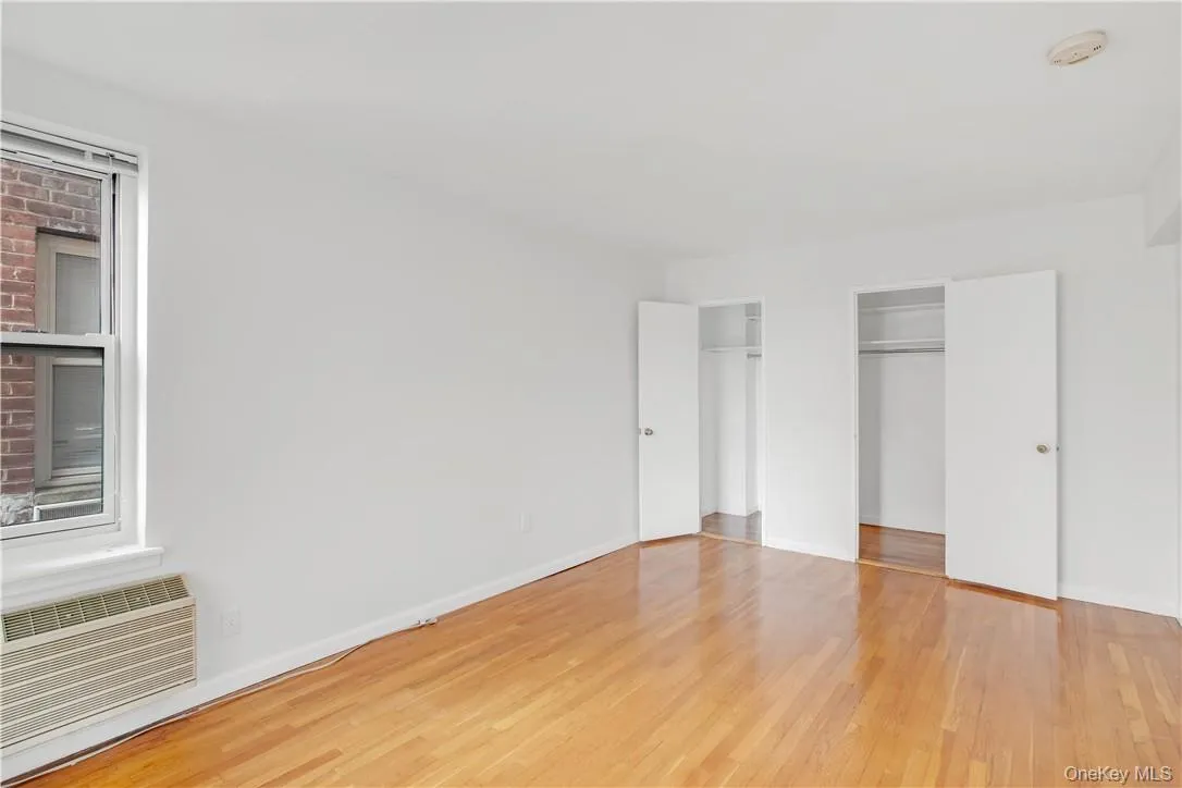 730 Pelham Road, New Rochelle, NY, 1 Bedroom Bedrooms, 3 Rooms Rooms,1 BathroomBathrooms,Residential Lease,For Rent,Pelham,0,1037811 730 Pelham Road, New Rochelle, NY, 1 Bedroom Bedrooms, 3 Rooms Rooms,1 BathroomBathrooms,Residential Lease,For Rent,Pelham,0,1037811