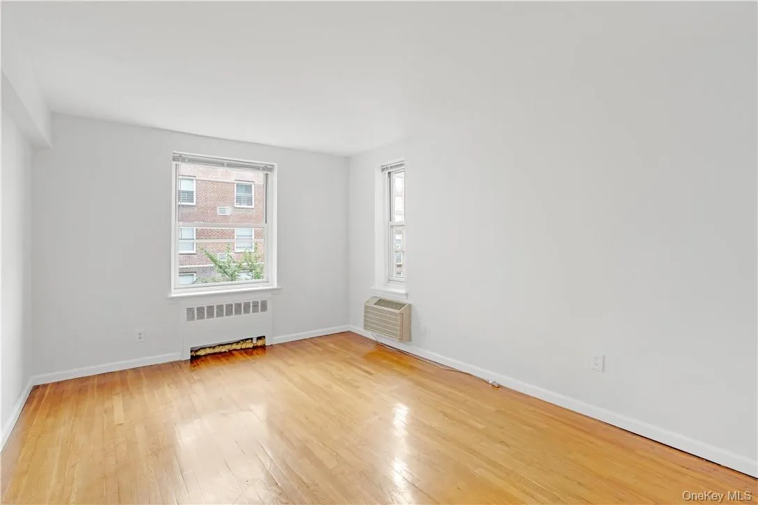 730 Pelham Road, New Rochelle, NY, 1 Bedroom Bedrooms, 3 Rooms Rooms,1 BathroomBathrooms,Residential Lease,For Rent,Pelham,0,1037811 730 Pelham Road, New Rochelle, NY, 1 Bedroom Bedrooms, 3 Rooms Rooms,1 BathroomBathrooms,Residential Lease,For Rent,Pelham,0,1037811