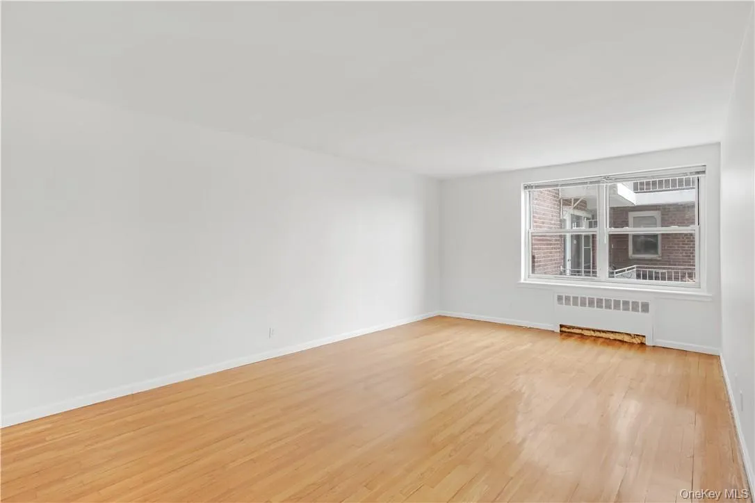 730 Pelham Road, New Rochelle, NY, 1 Bedroom Bedrooms, 3 Rooms Rooms,1 BathroomBathrooms,Residential Lease,For Rent,Pelham,0,1037811 730 Pelham Road, New Rochelle, NY, 1 Bedroom Bedrooms, 3 Rooms Rooms,1 BathroomBathrooms,Residential Lease,For Rent,Pelham,0,1037811