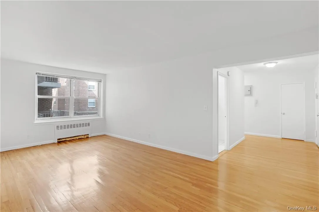 730 Pelham Road, New Rochelle, NY, 1 Bedroom Bedrooms, 3 Rooms Rooms,1 BathroomBathrooms,Residential Lease,For Rent,Pelham,0,1037811 730 Pelham Road, New Rochelle, NY, 1 Bedroom Bedrooms, 3 Rooms Rooms,1 BathroomBathrooms,Residential Lease,For Rent,Pelham,0,1037811