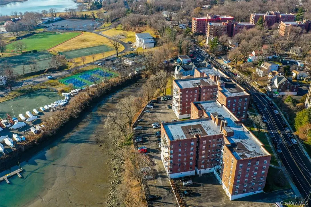 730 Pelham Road, New Rochelle, NY, 1 Bedroom Bedrooms, 3 Rooms Rooms,1 BathroomBathrooms,Residential Lease,For Rent,Pelham,0,1037811 730 Pelham Road, New Rochelle, NY, 1 Bedroom Bedrooms, 3 Rooms Rooms,1 BathroomBathrooms,Residential Lease,For Rent,Pelham,0,1037811