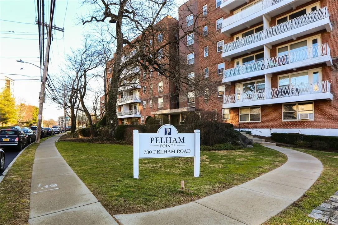 730 Pelham Road, New Rochelle, NY, 1 Bedroom Bedrooms, 3 Rooms Rooms,1 BathroomBathrooms,Residential Lease,For Rent,Pelham,0,1037811 730 Pelham Road, New Rochelle, NY, 1 Bedroom Bedrooms, 3 Rooms Rooms,1 BathroomBathrooms,Residential Lease,For Rent,Pelham,0,1037811