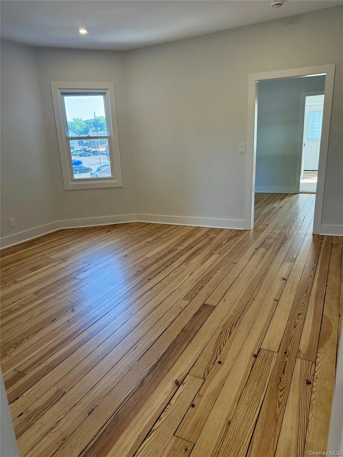 Generously proportioned living room Generously proportioned living room