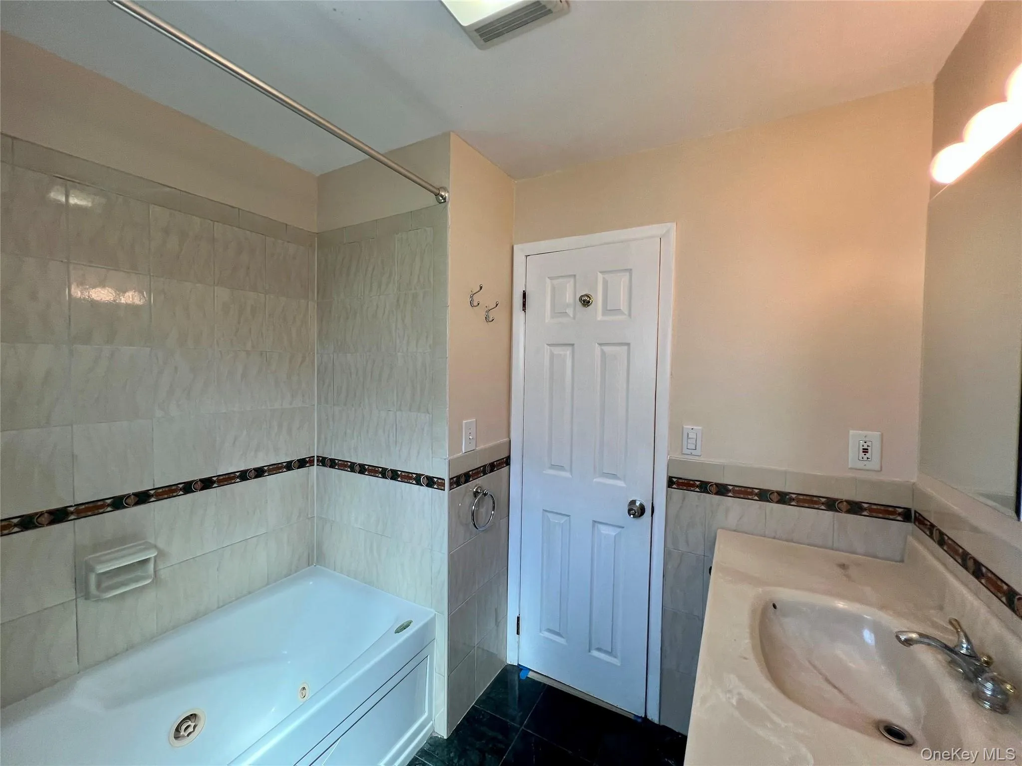 541 Park Avenue, Long Beach, NY, 2 Bedrooms Bedrooms, 6 Rooms Rooms,2 BathroomsBathrooms,Residential Lease,For Rent,Park,0,1037814 541 Park Avenue, Long Beach, NY, 2 Bedrooms Bedrooms, 6 Rooms Rooms,2 BathroomsBathrooms,Residential Lease,For Rent,Park,0,1037814