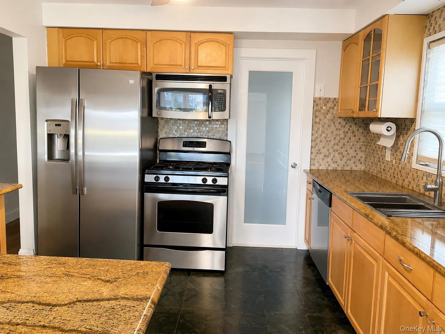 541 Park Avenue, Long Beach, NY, 2 Bedroom Bedrooms, 6 Room Rooms,2 BathroomBathrooms,Residential Lease,For Rent,Park,0,1037814 541 Park Avenue, Long Beach, NY, 2 Bedroom Bedrooms, 6 Room Rooms,2 BathroomBathrooms,Residential Lease,For Rent,Park,0,1037814