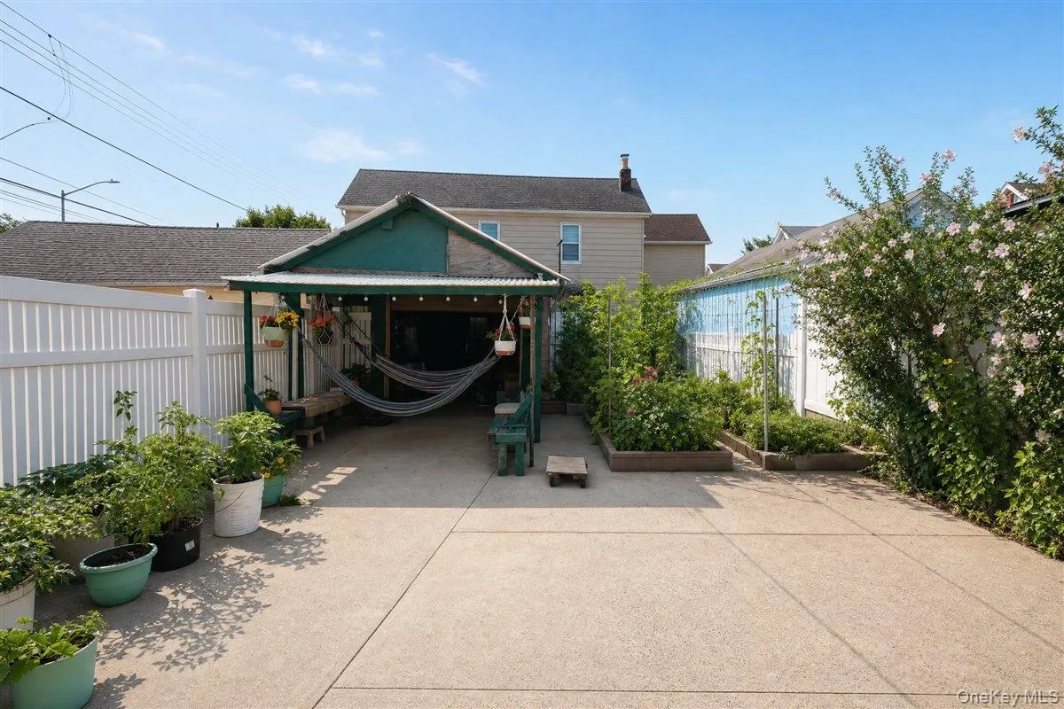 18246 90th Avenue, New York, NY, 3 Bedrooms Bedrooms, 5 Rooms Rooms,3 BathroomsBathrooms,Residential,For Rent,90th,0,1037815 18246 90th Avenue, New York, NY, 3 Bedrooms Bedrooms, 5 Rooms Rooms,3 BathroomsBathrooms,Residential,For Rent,90th,0,1037815