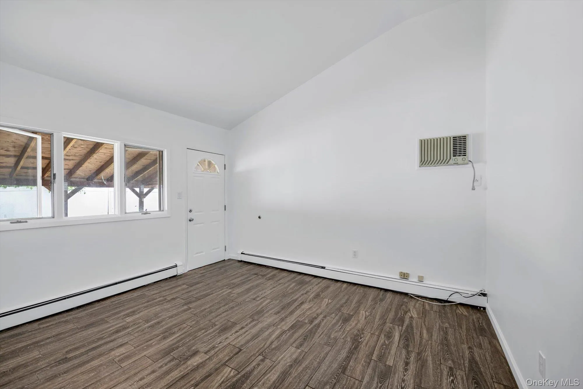 3 Evelyn Lane, Oyster Bay, NY, 3 Bedrooms Bedrooms, 8 Rooms Rooms,2 BathroomsBathrooms,Residential,For Rent,Evelyn,0,1037816 3 Evelyn Lane, Oyster Bay, NY, 3 Bedrooms Bedrooms, 8 Rooms Rooms,2 BathroomsBathrooms,Residential,For Rent,Evelyn,0,1037816