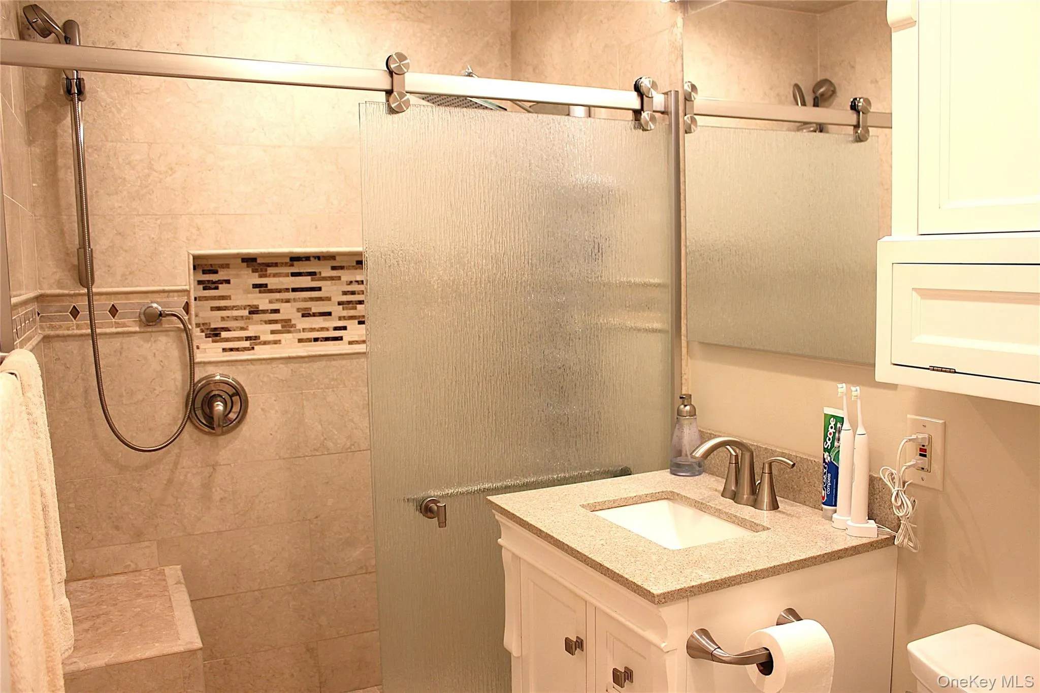 19 Jean Lane, Greenburgh, NY, 4 Bedrooms Bedrooms, 7 Rooms Rooms,2 BathroomsBathrooms,Residential,For Rent,Jean,0,1037819 19 Jean Lane, Greenburgh, NY, 4 Bedrooms Bedrooms, 7 Rooms Rooms,2 BathroomsBathrooms,Residential,For Rent,Jean,0,1037819